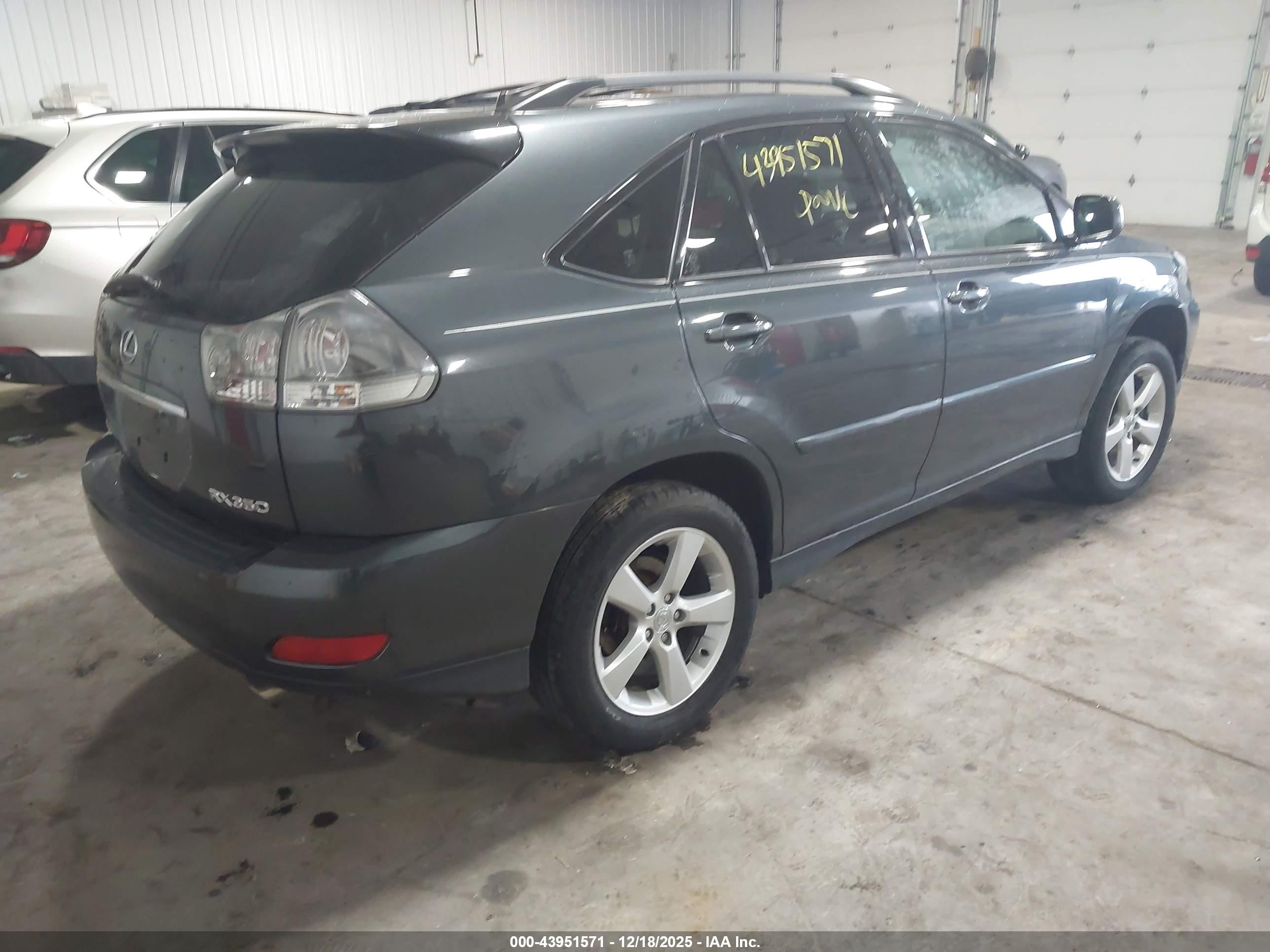LEXUS RX image 4