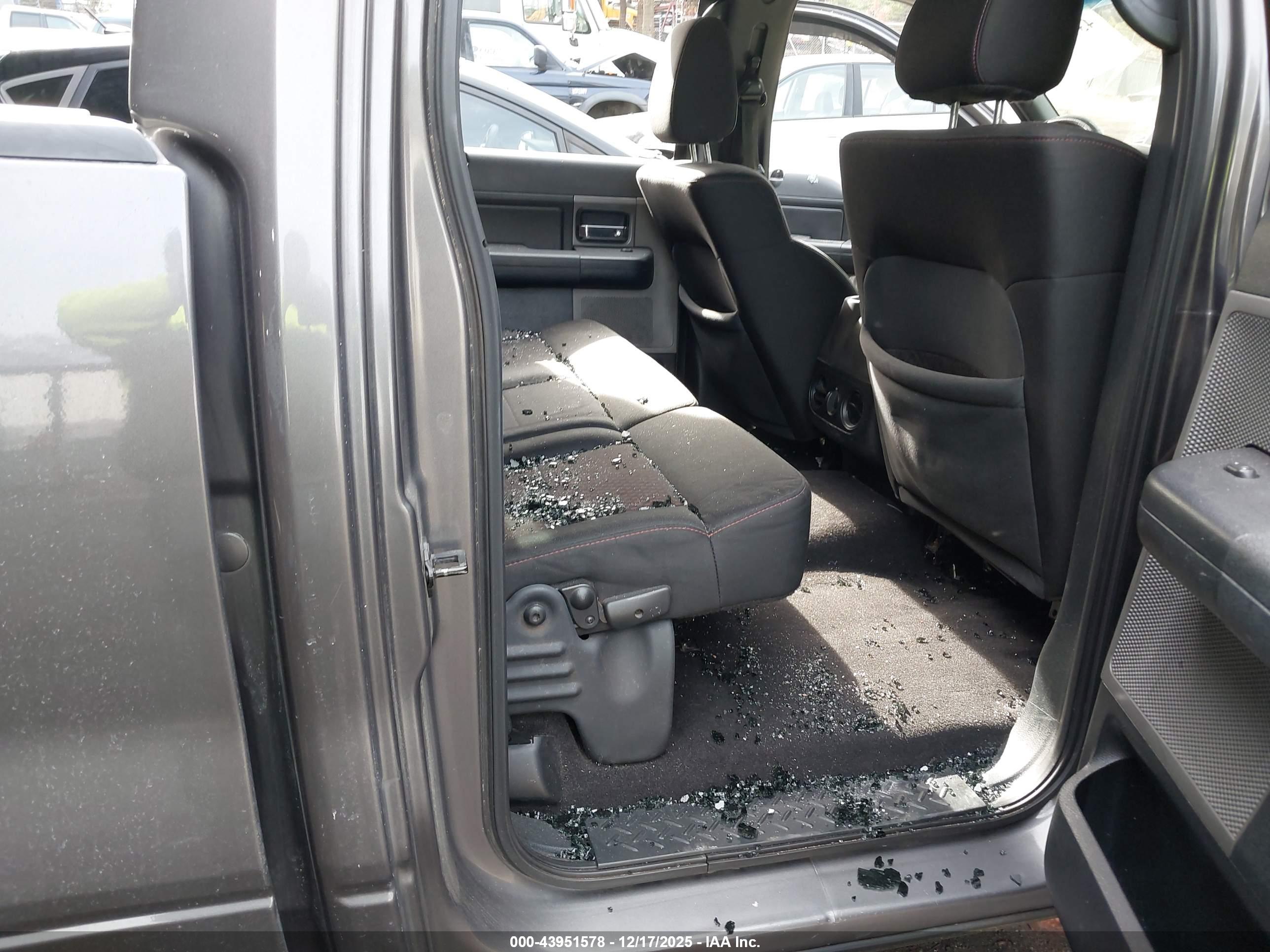 FORD F-150 image 8