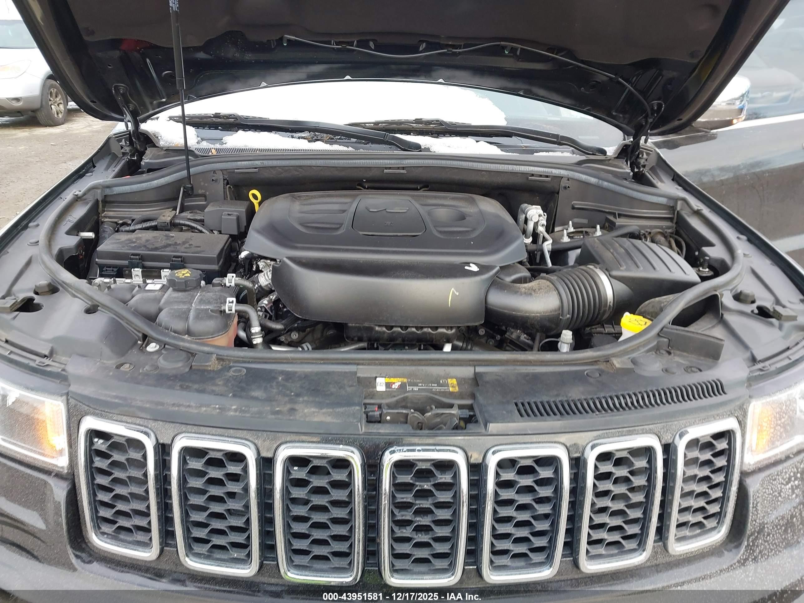 JEEP GRAND image 10