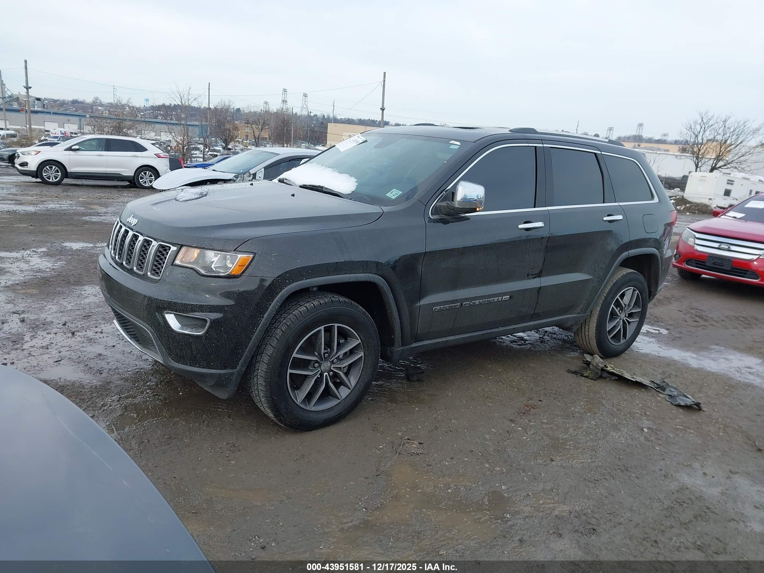 JEEP GRAND image 2
