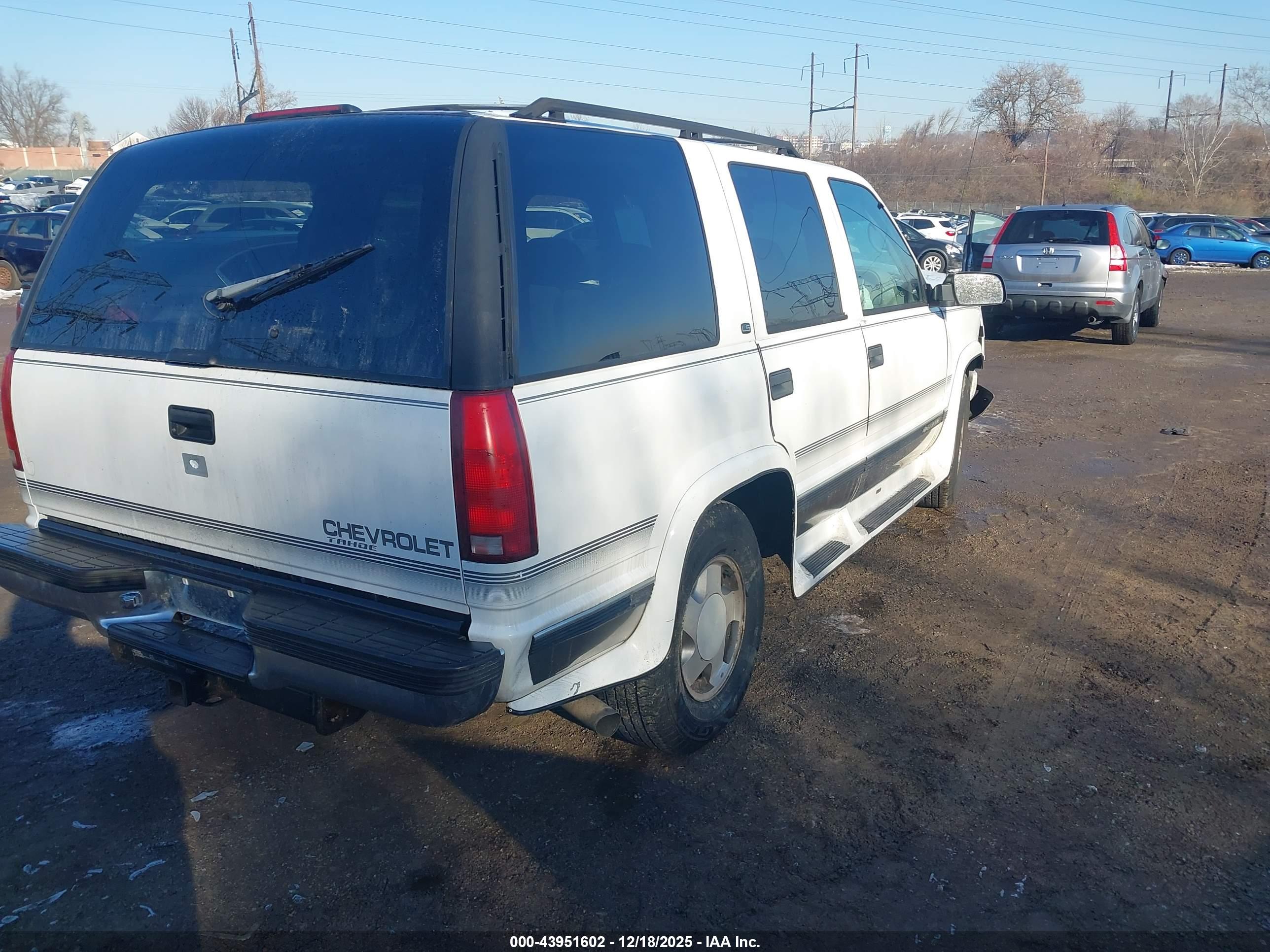 CHEVROLET TAHOE image 4