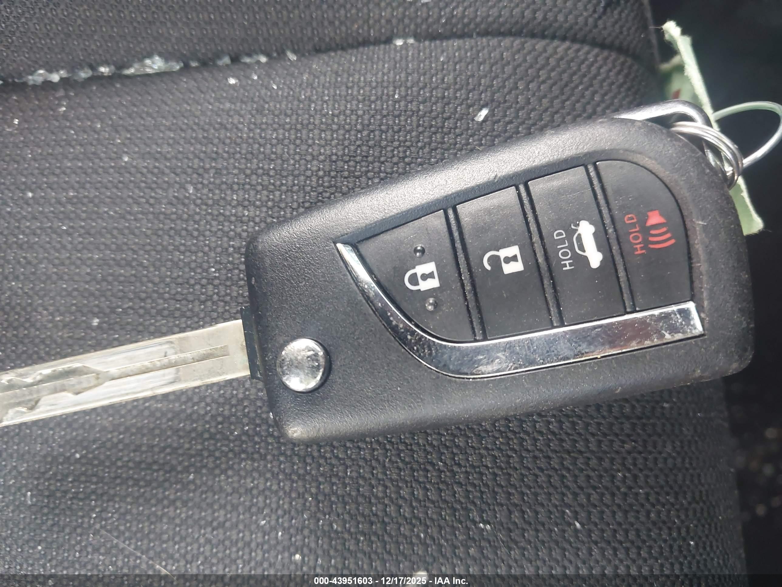 TOYOTA COROLLA image 11