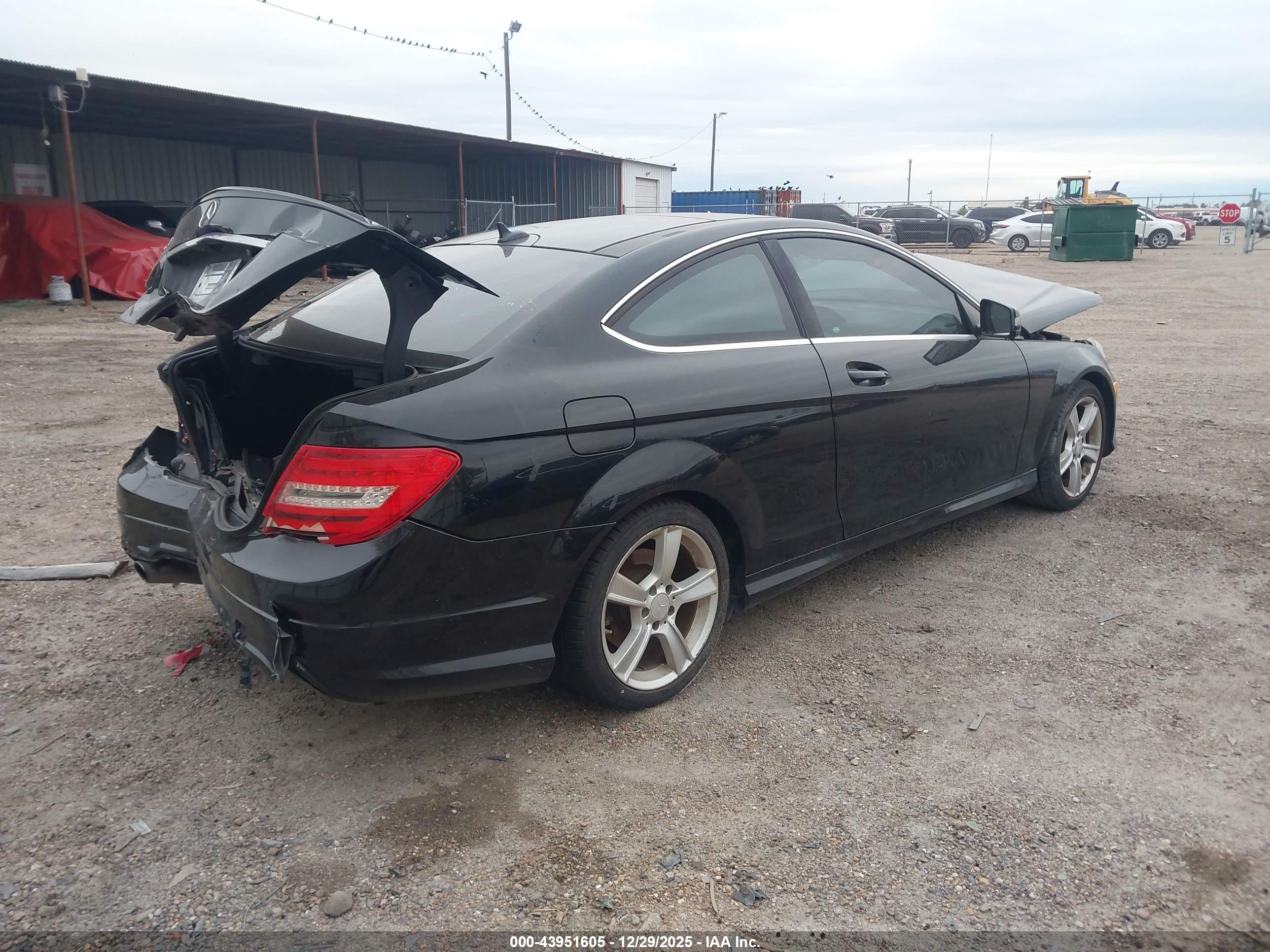 MERCEDES-BENZ C image 4