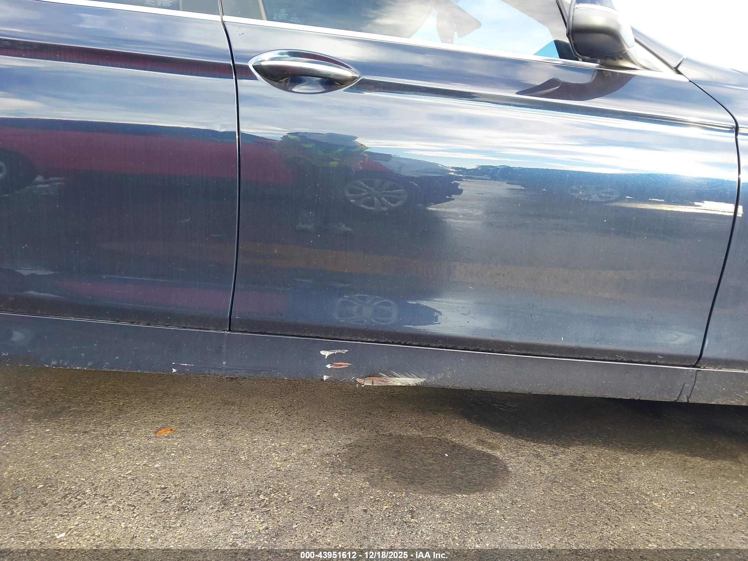 BMW 528I image 6