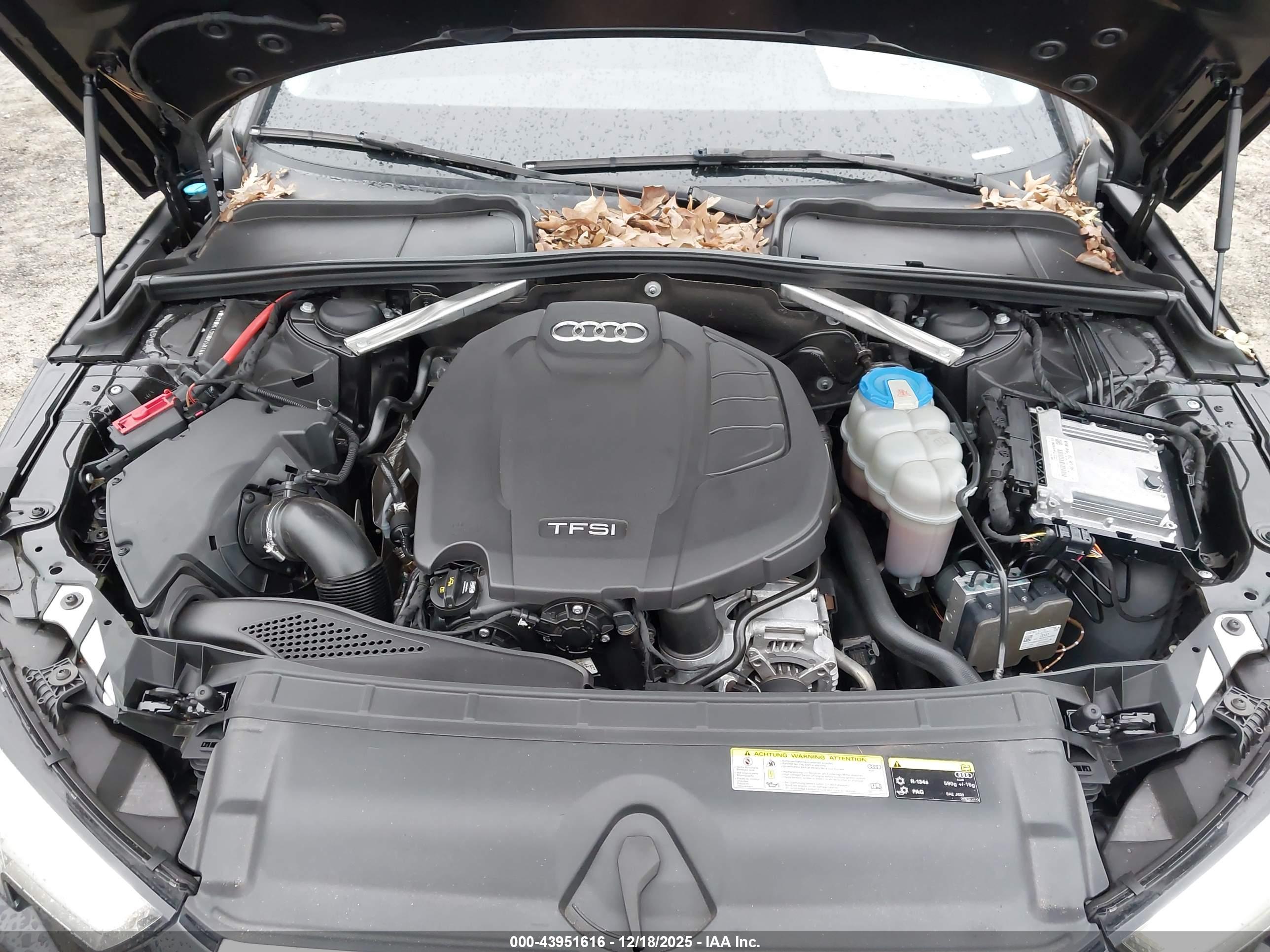 AUDI A4 image 10