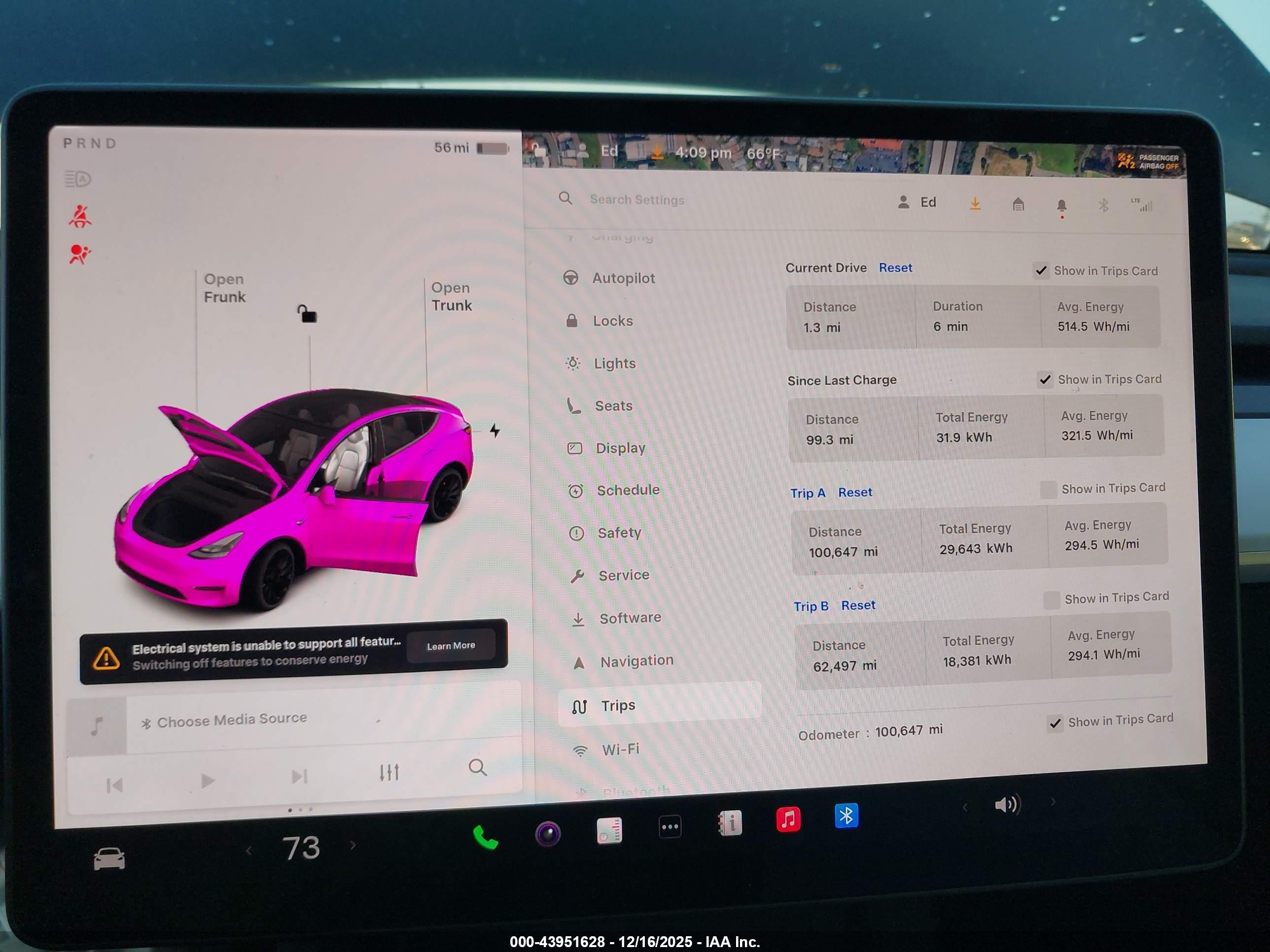 TESLA MODEL image 7