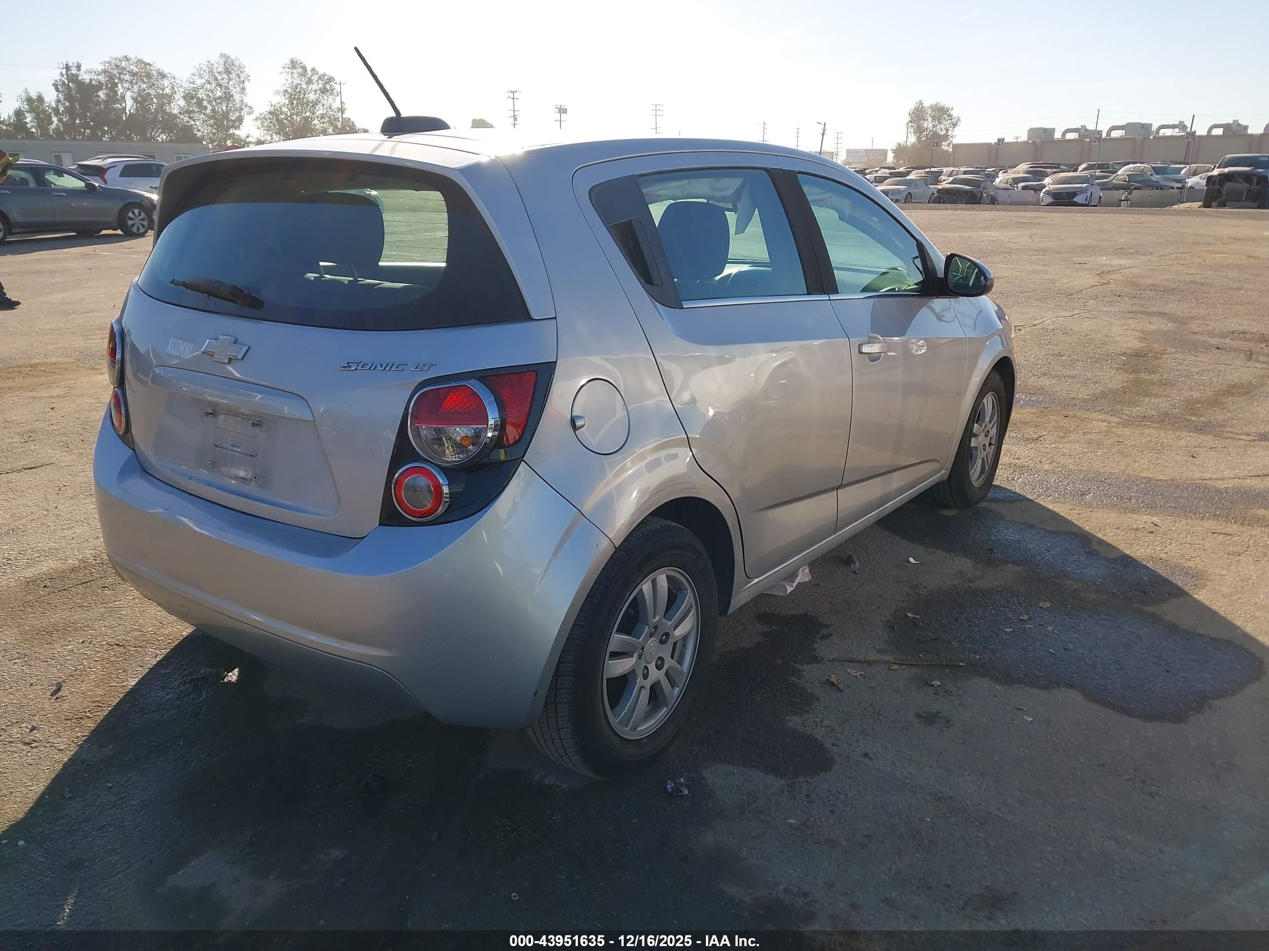 CHEVROLET SONIC image 4