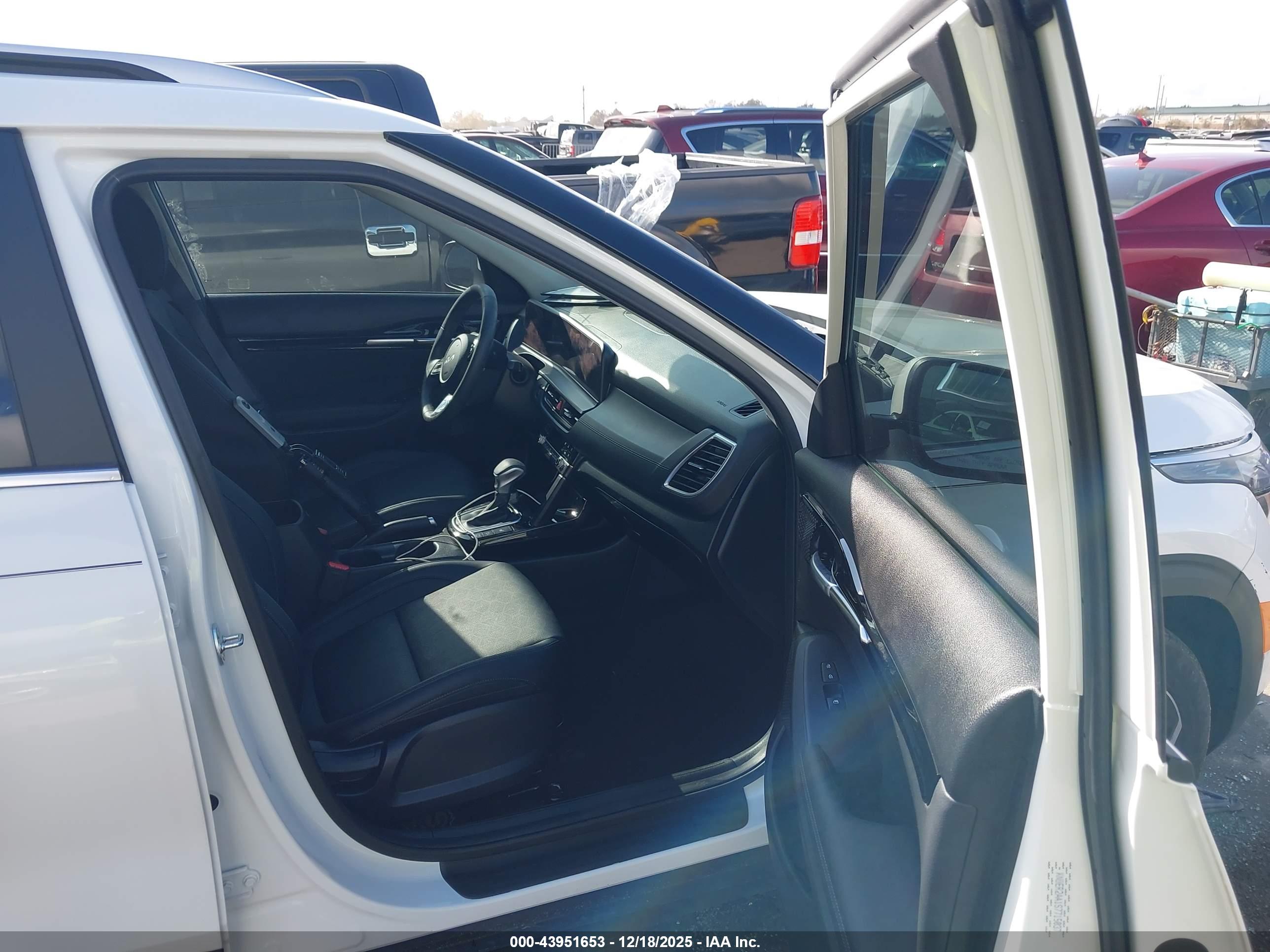 KIA SELTOS image 5