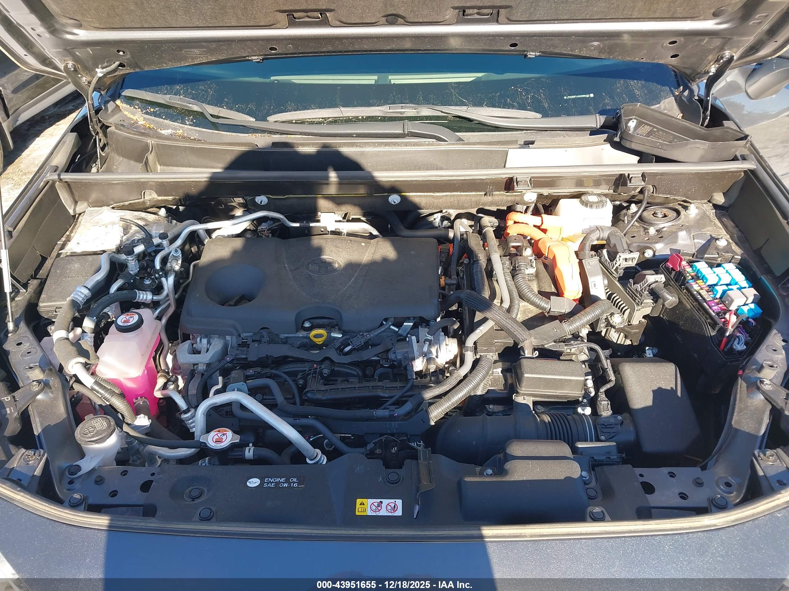 TOYOTA RAV4 image 10