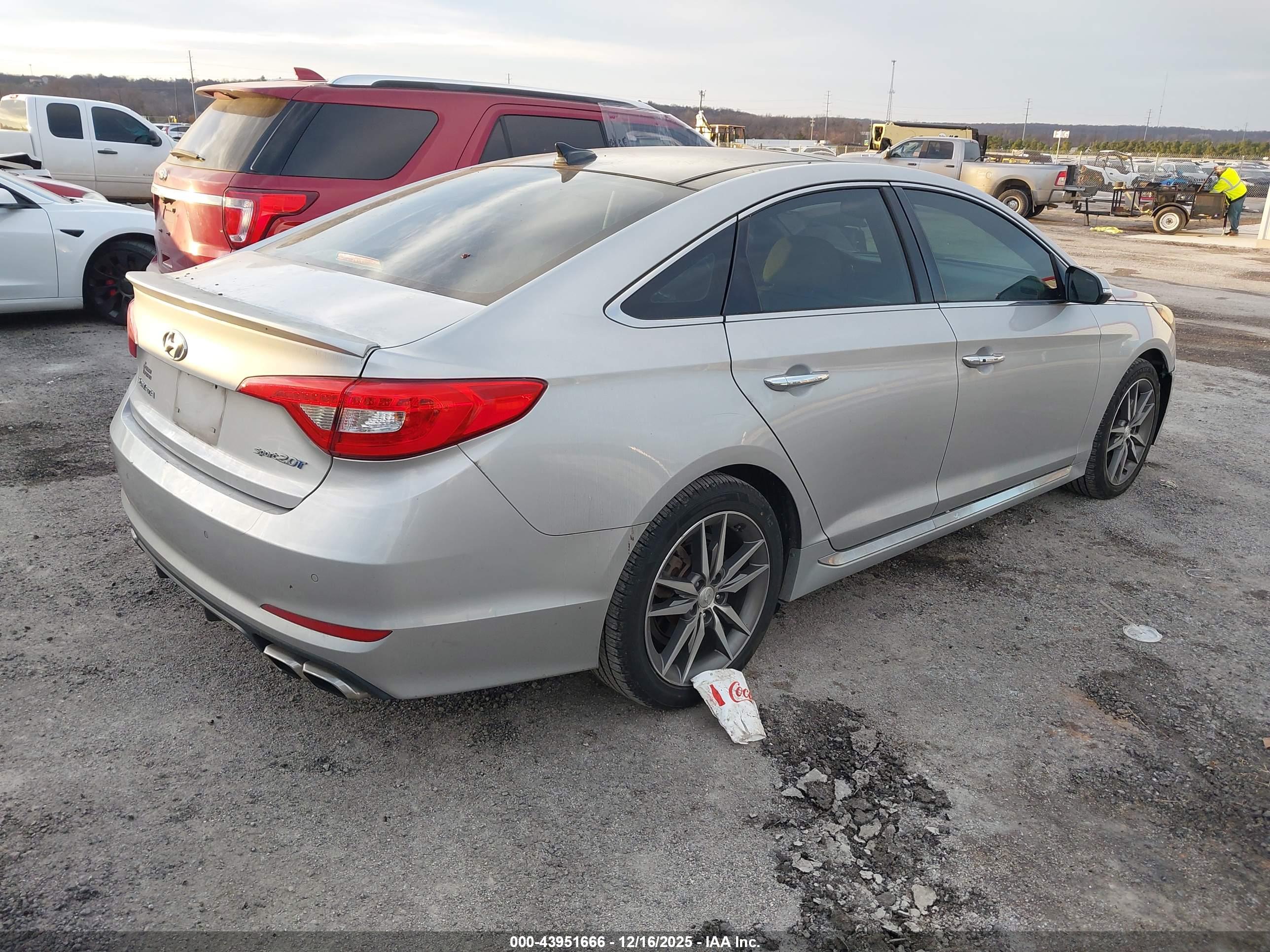 HYUNDAI SONATA image 4