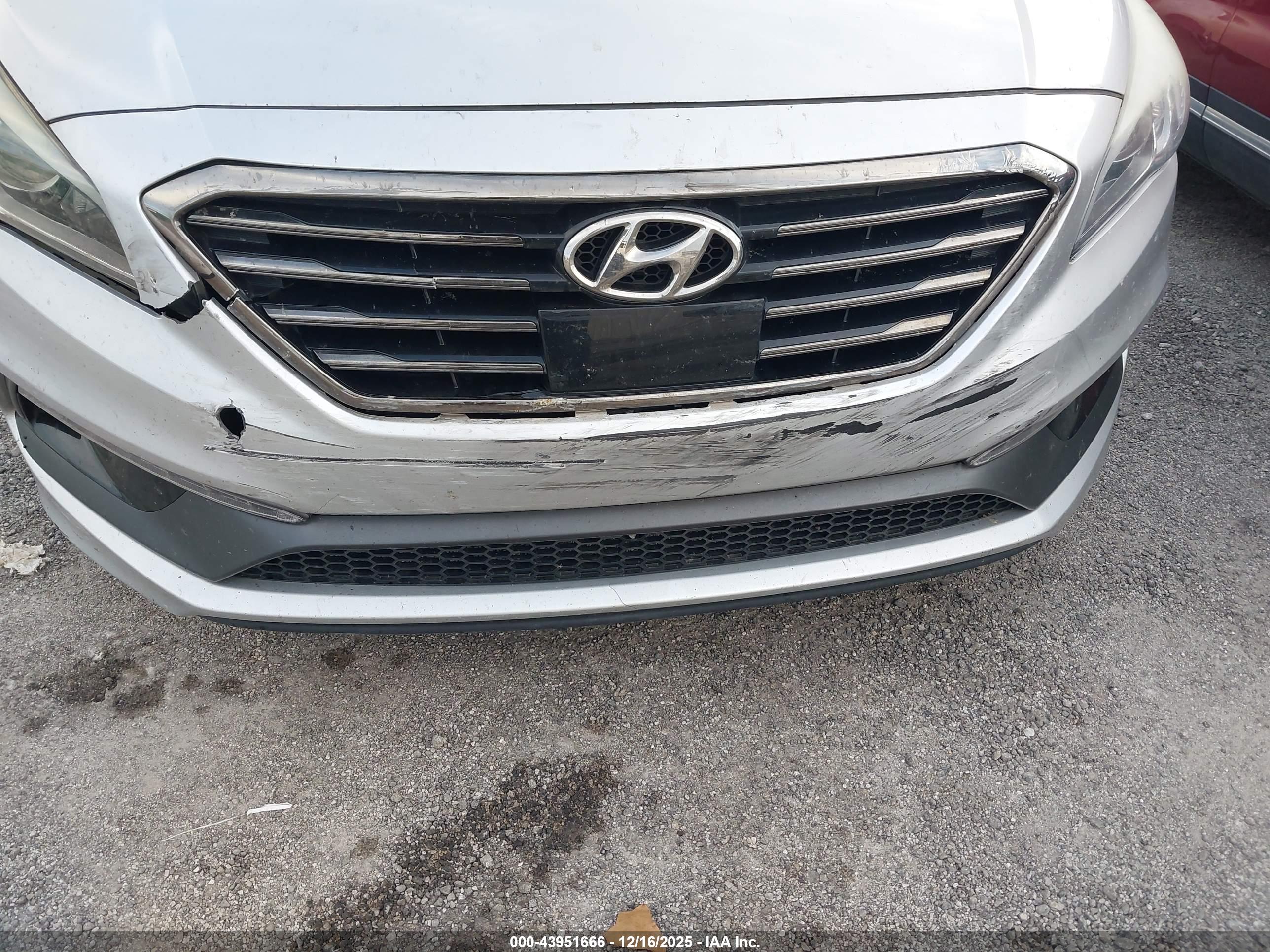 HYUNDAI SONATA image 6