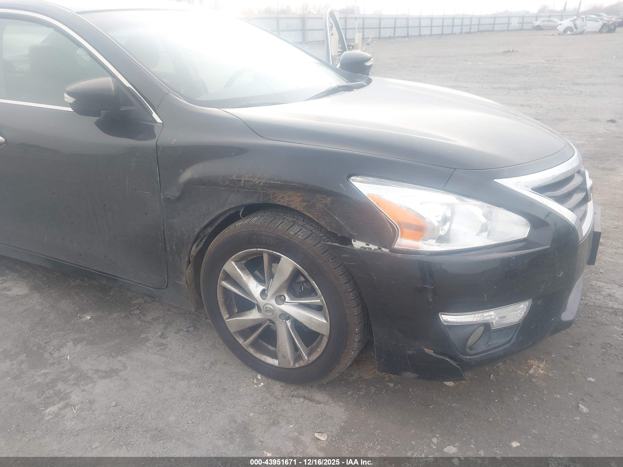 NISSAN ALTIMA image 6
