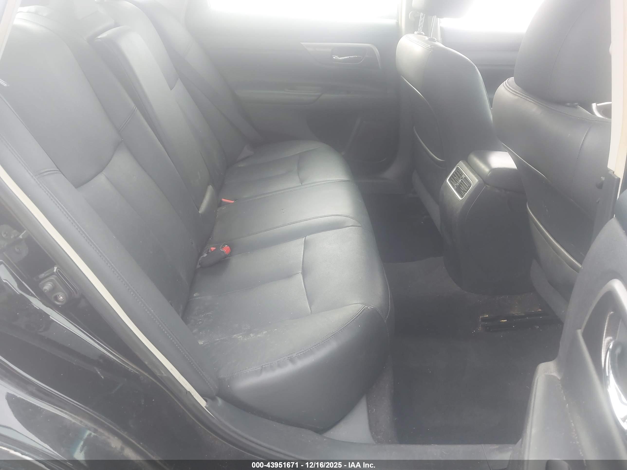 NISSAN ALTIMA image 8
