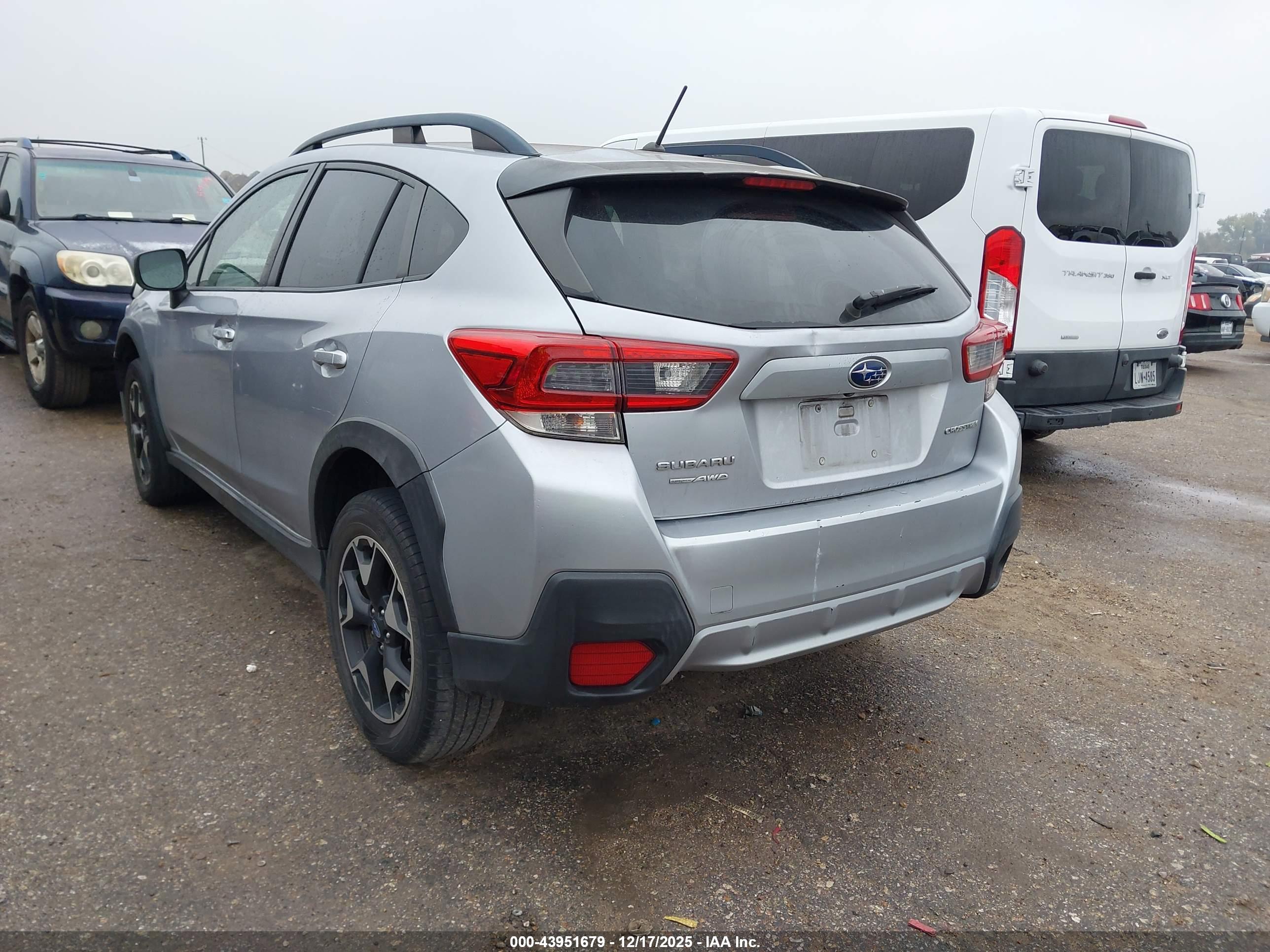 SUBARU CROSSTREK image 3
