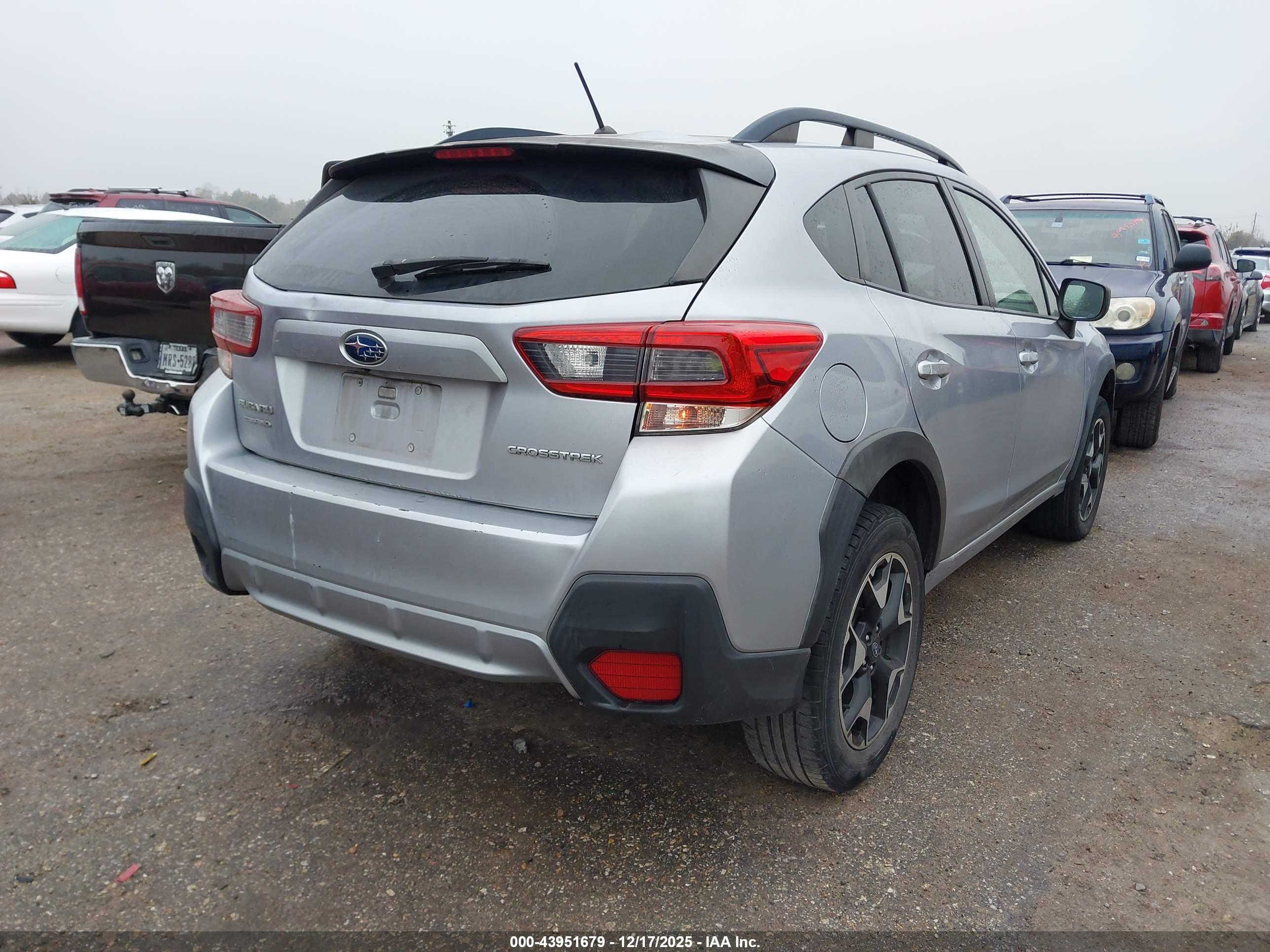 SUBARU CROSSTREK image 4