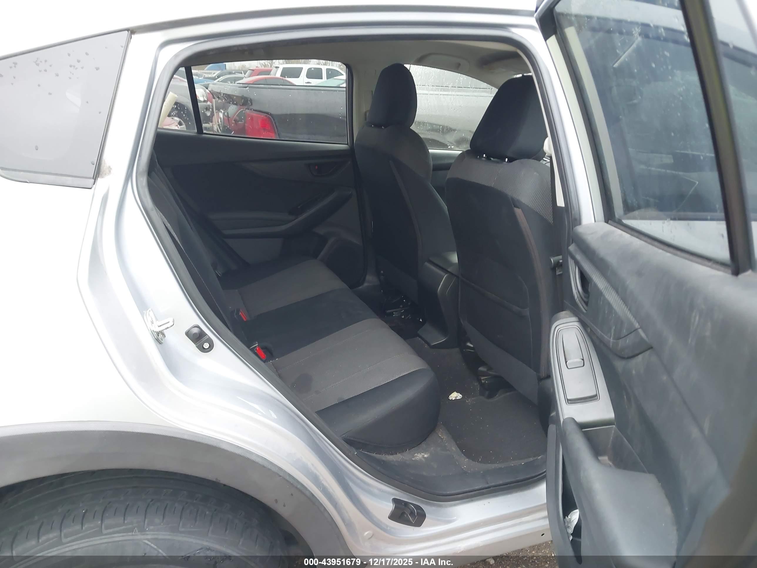 SUBARU CROSSTREK image 8