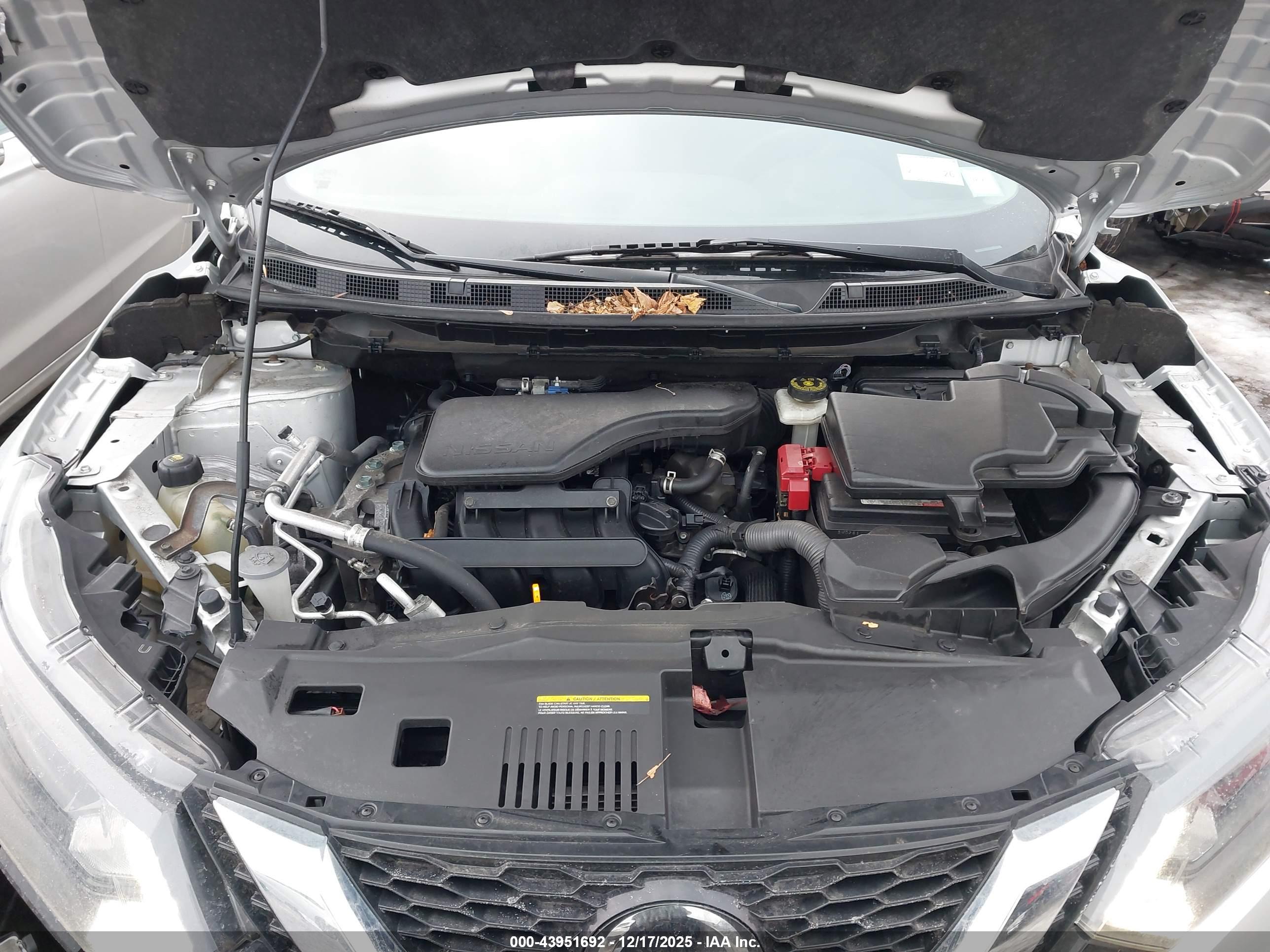 NISSAN ROGUE image 10