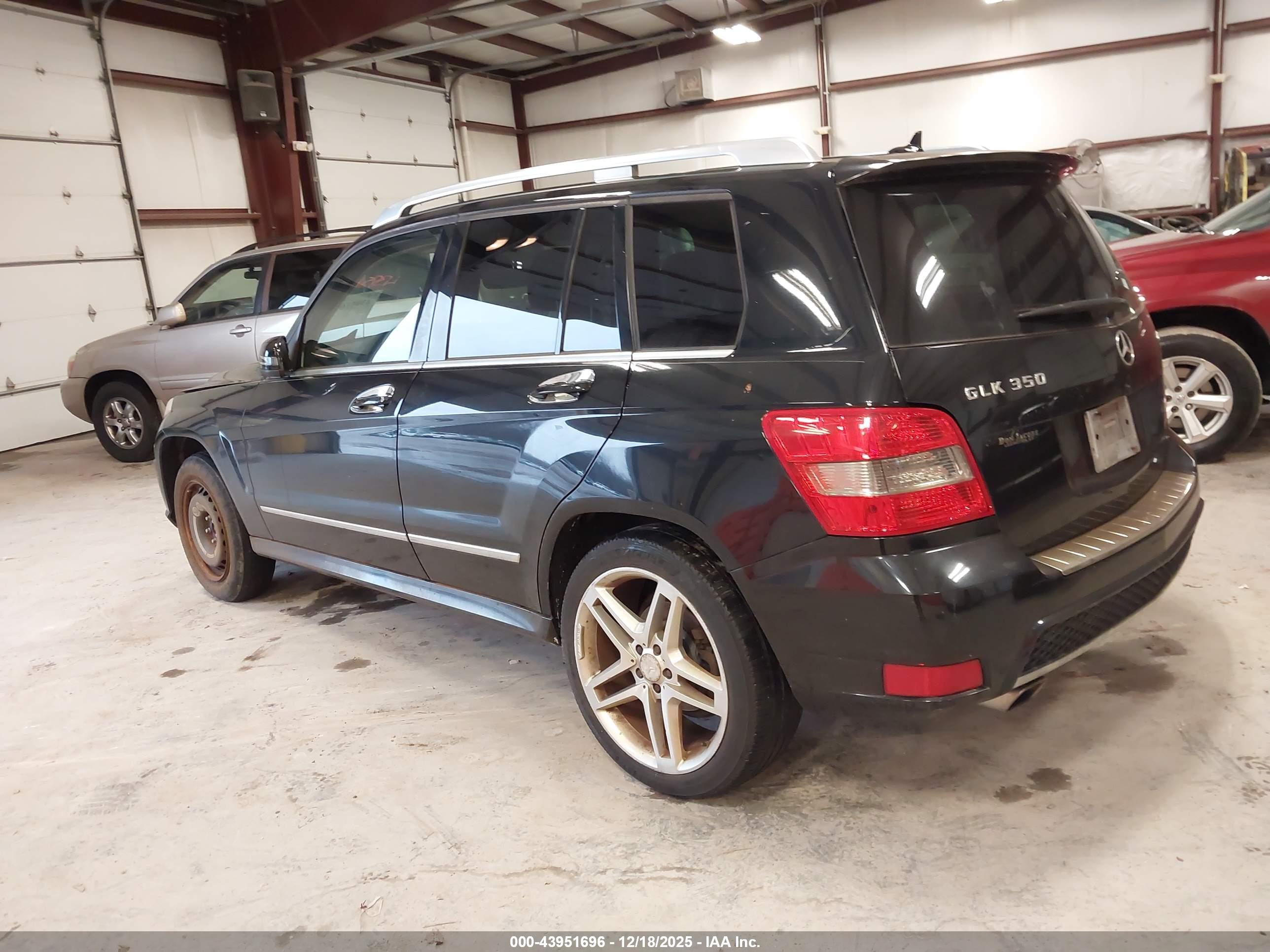 MERCEDES-BENZ GLK image 3