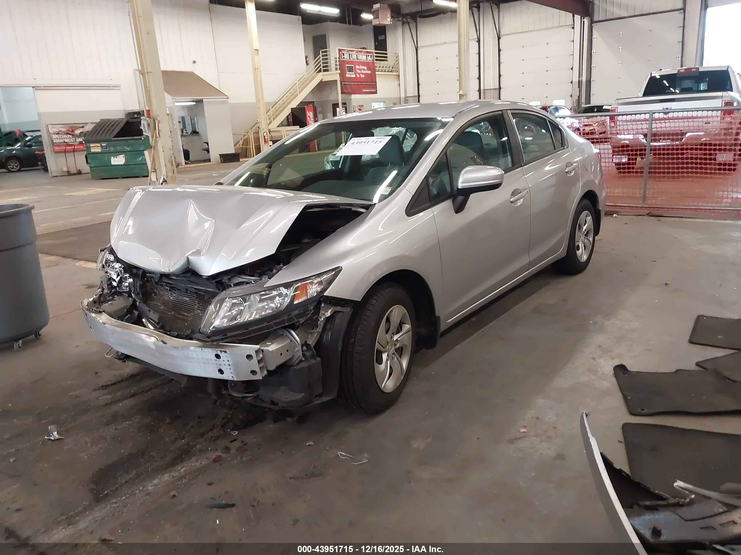 HONDA CIVIC image 2