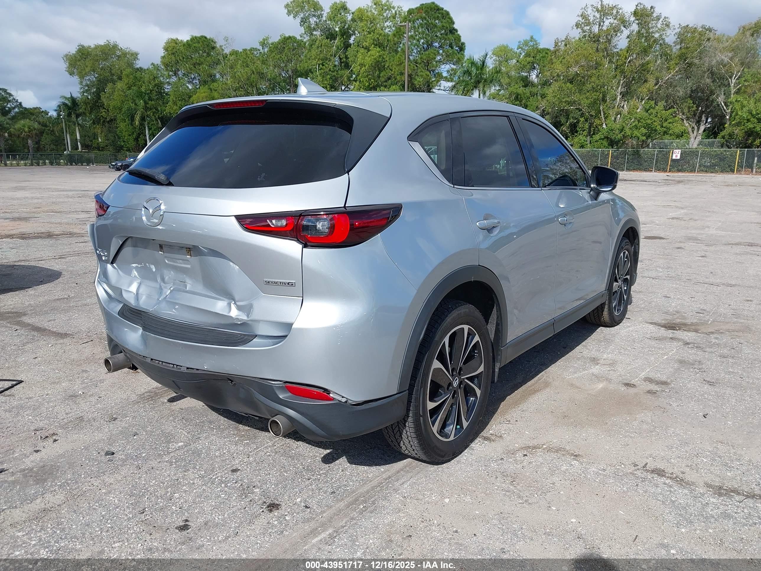 MAZDA CX-5 image 4