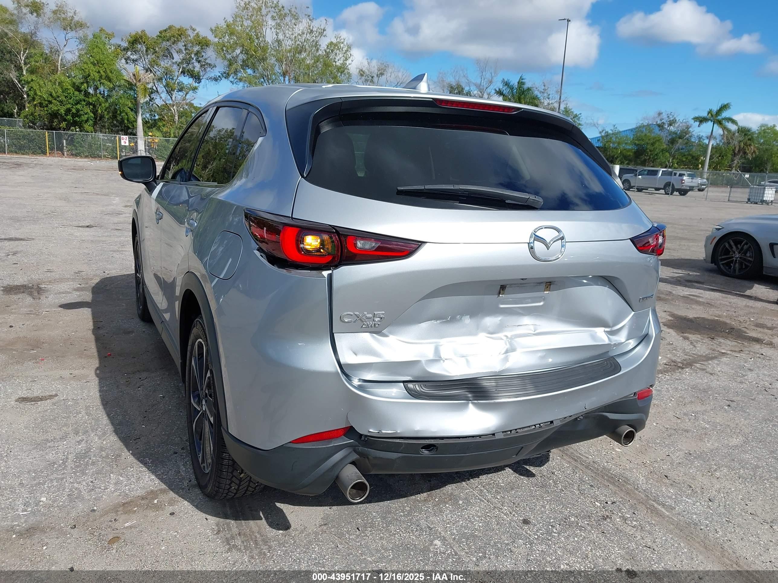 MAZDA CX-5 image 6