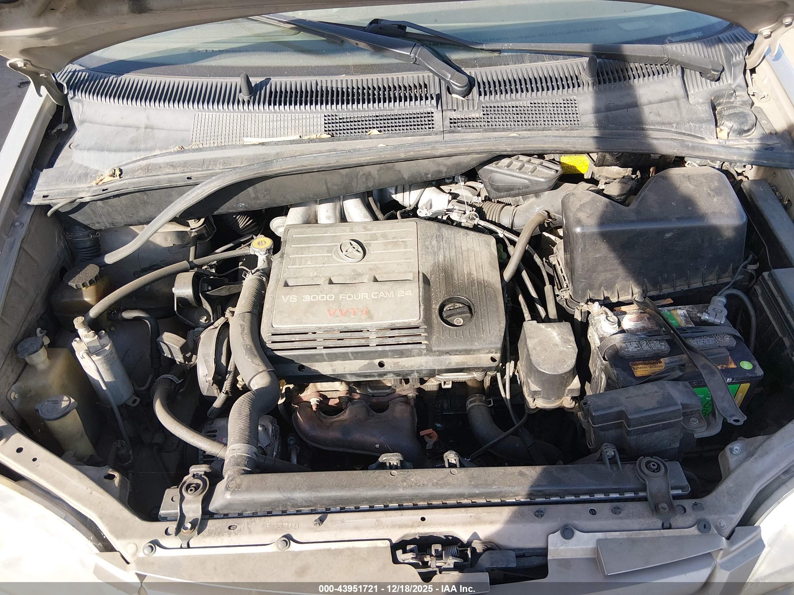 TOYOTA SIENNA image 10