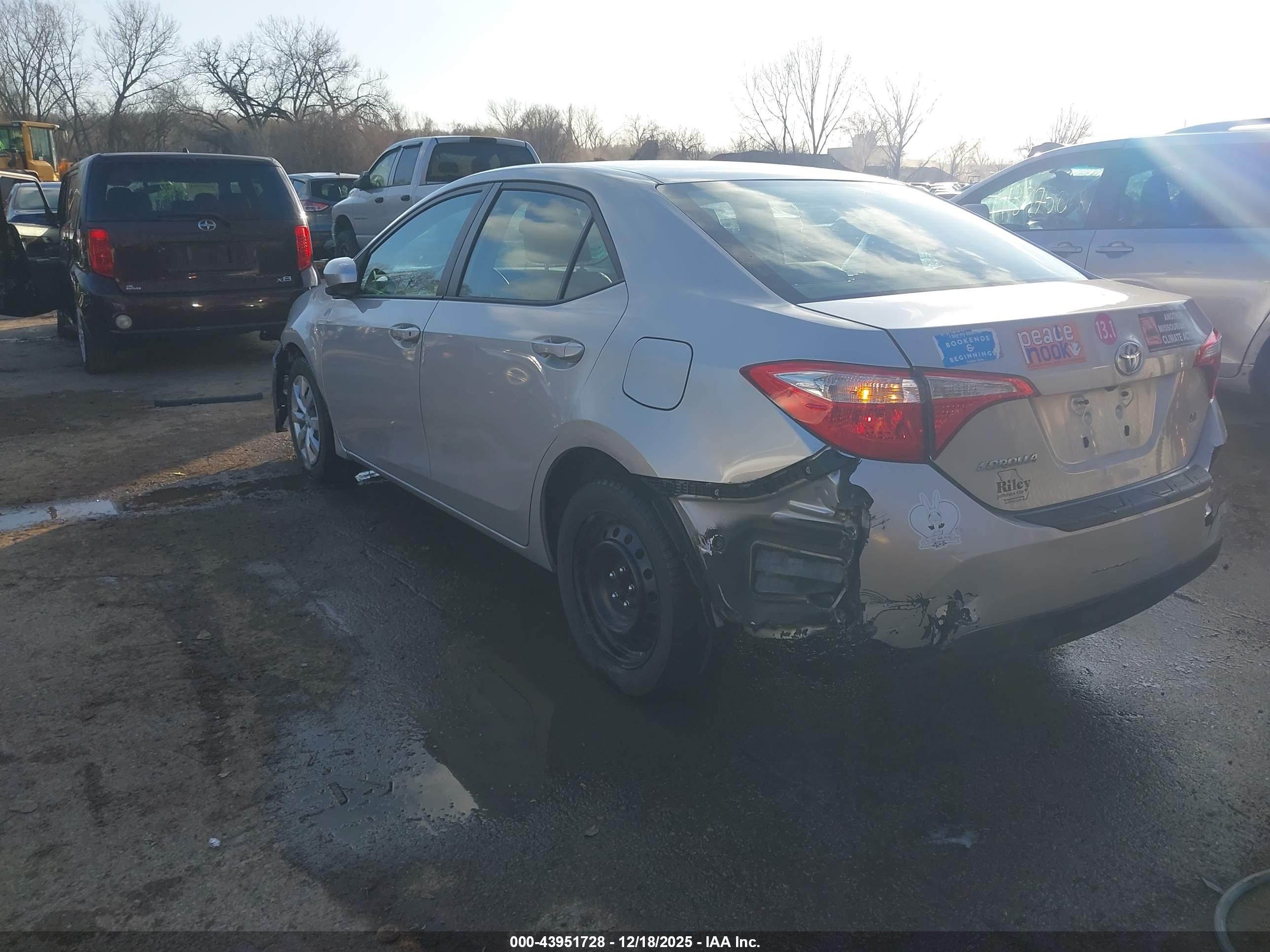 TOYOTA COROLLA image 3