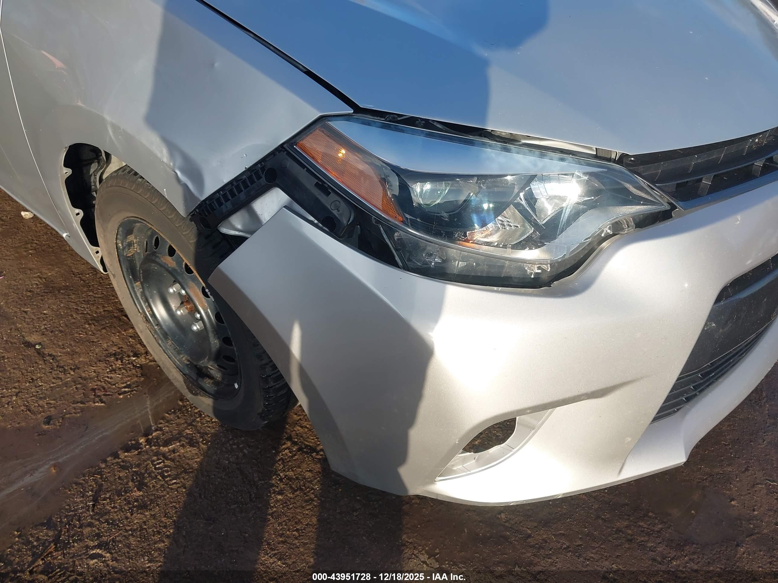 TOYOTA COROLLA image 6