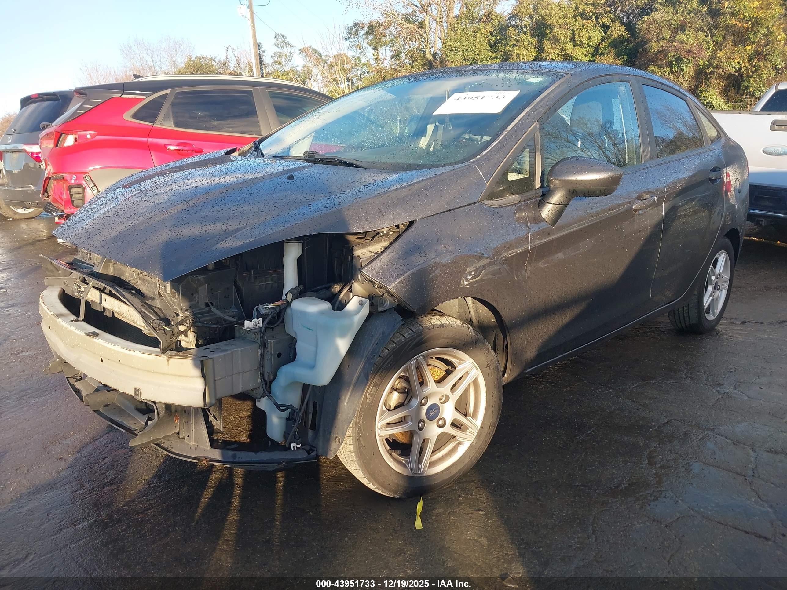 FORD FIESTA image 2