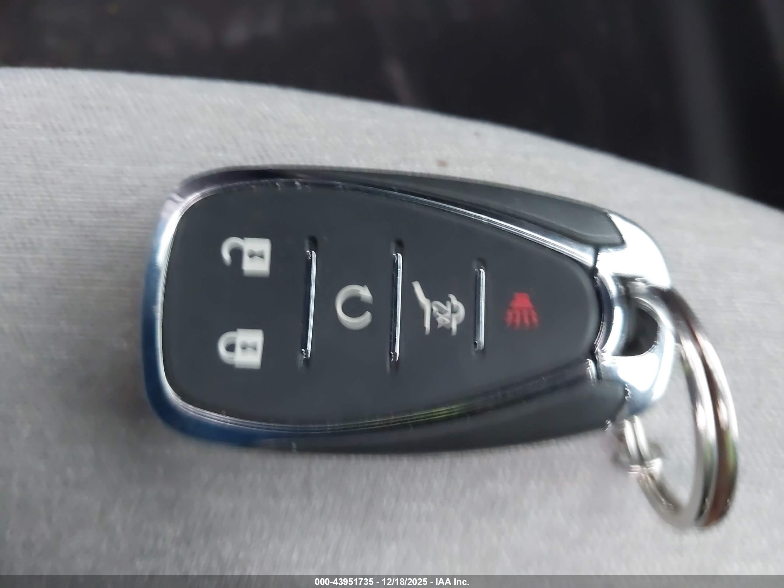 CHEVROLET EQUINOX image 11
