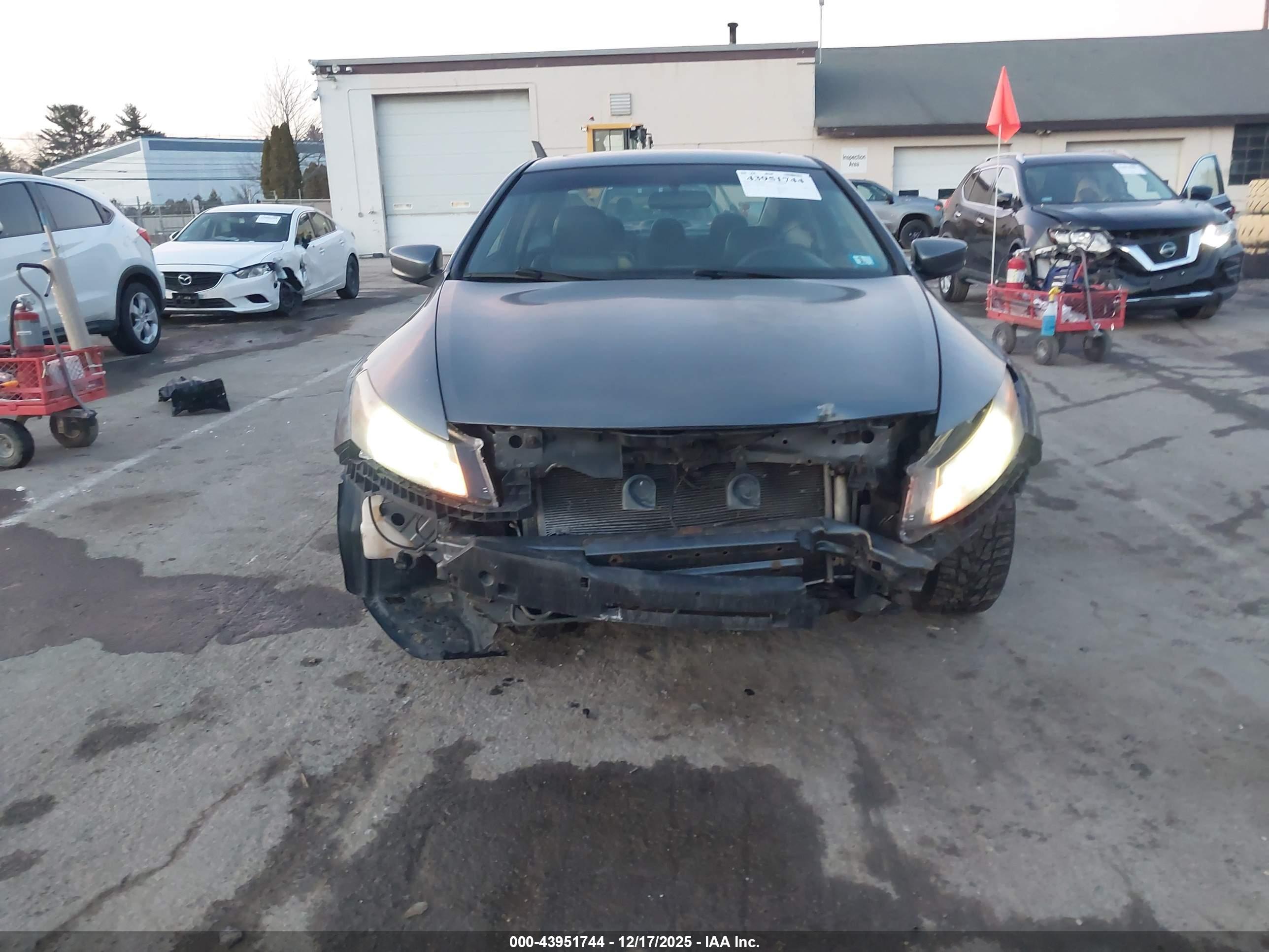 HONDA ACCORD image 6
