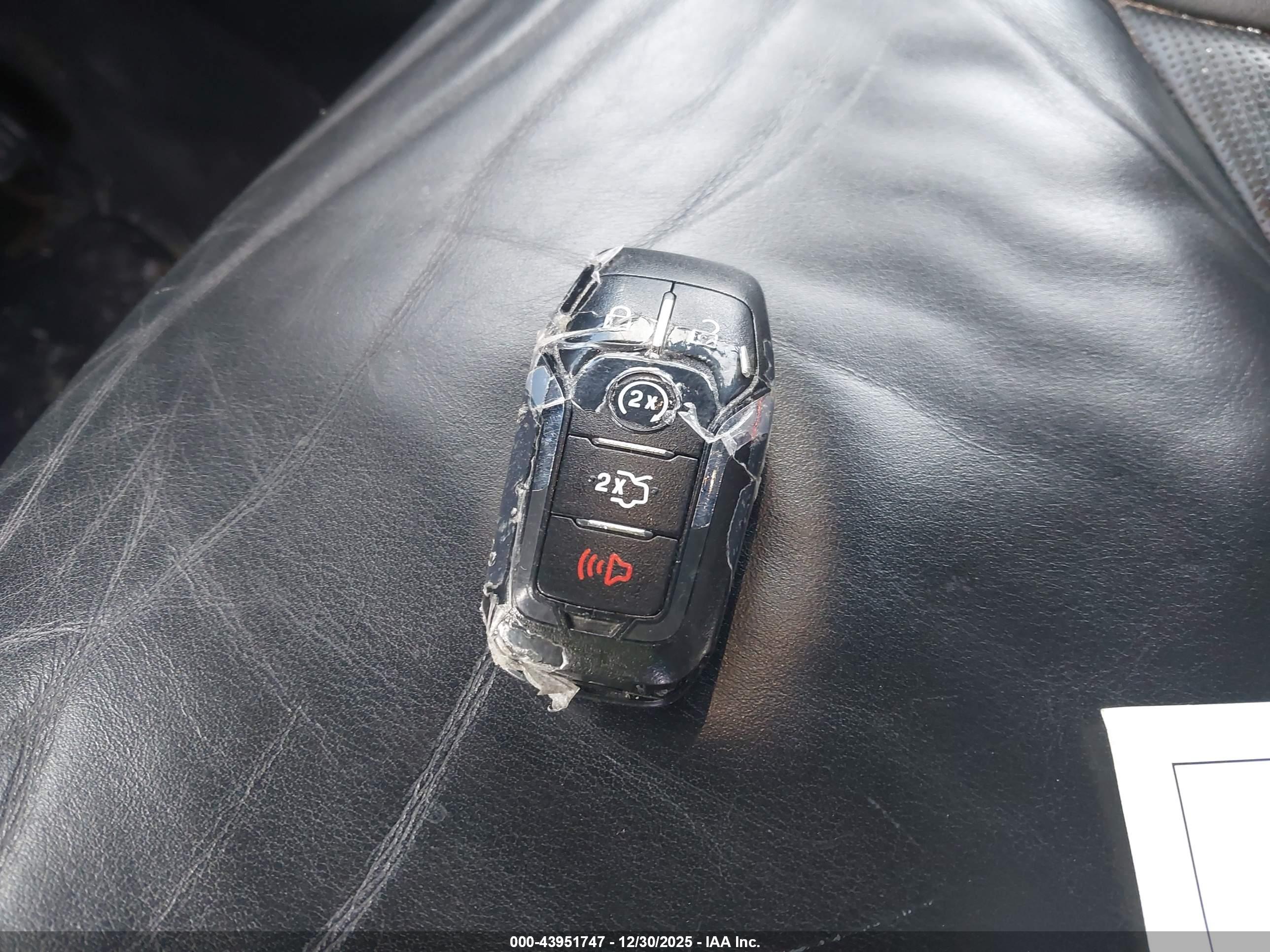 LINCOLN MKC image 11