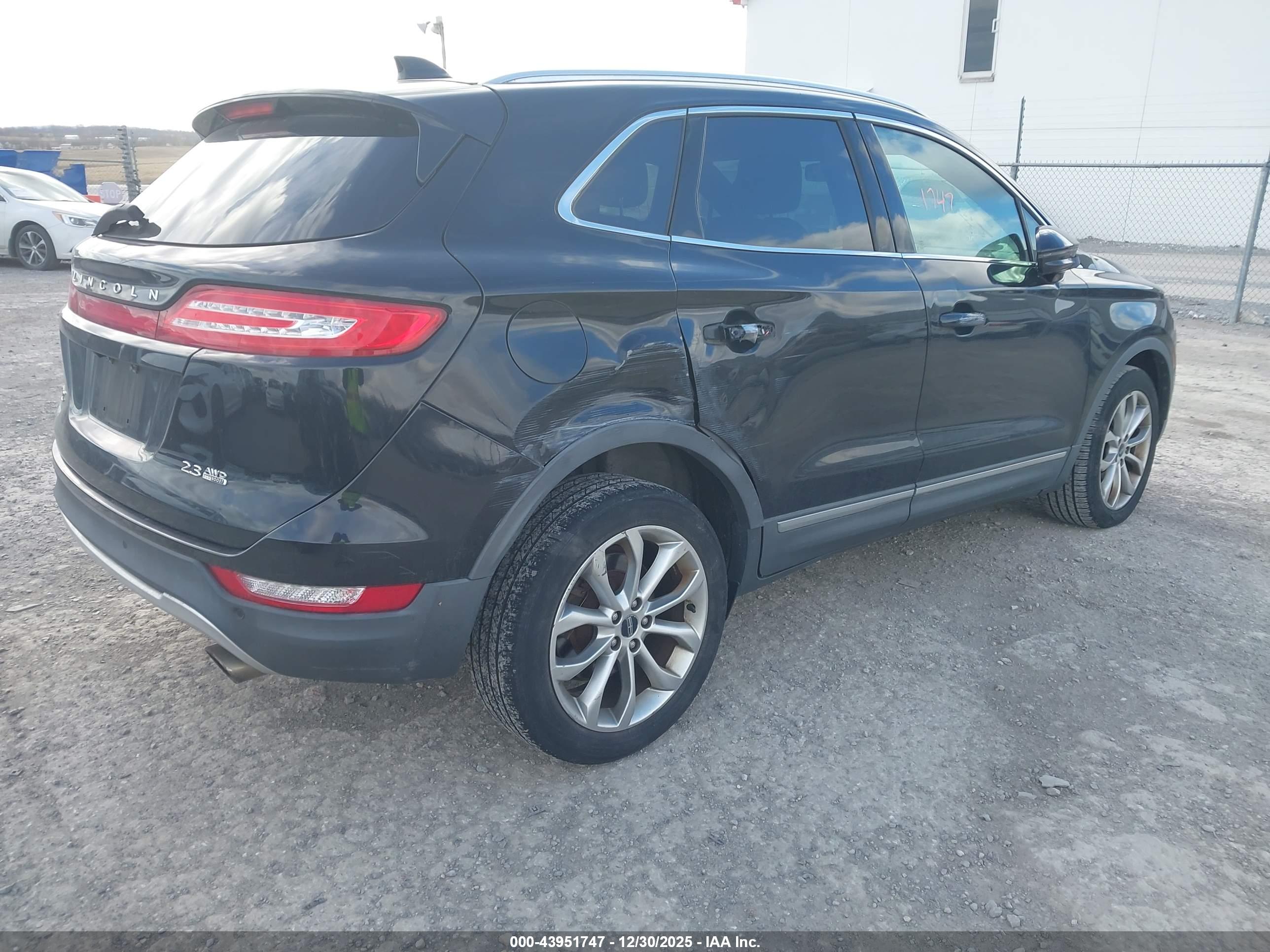 LINCOLN MKC image 4
