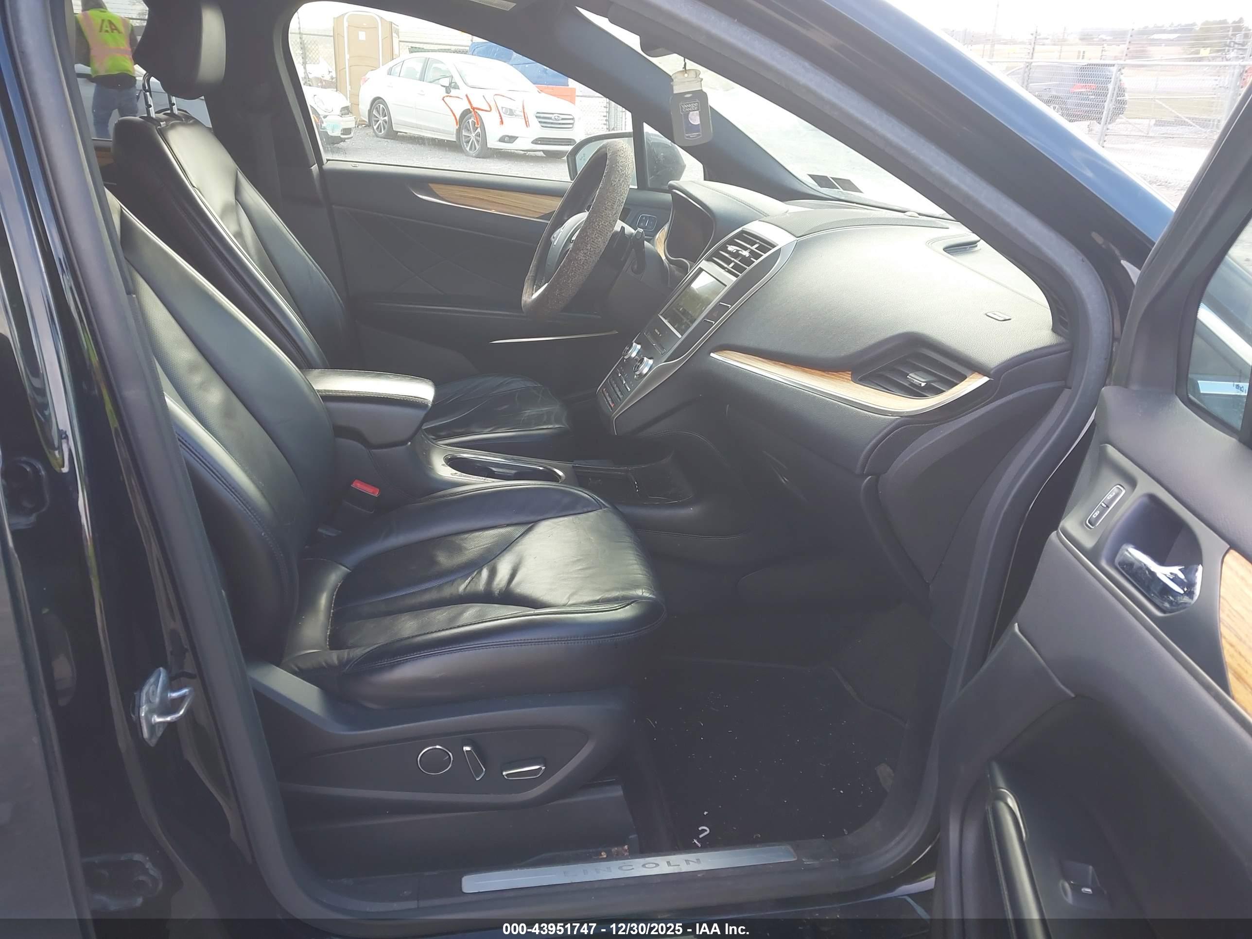 LINCOLN MKC image 5