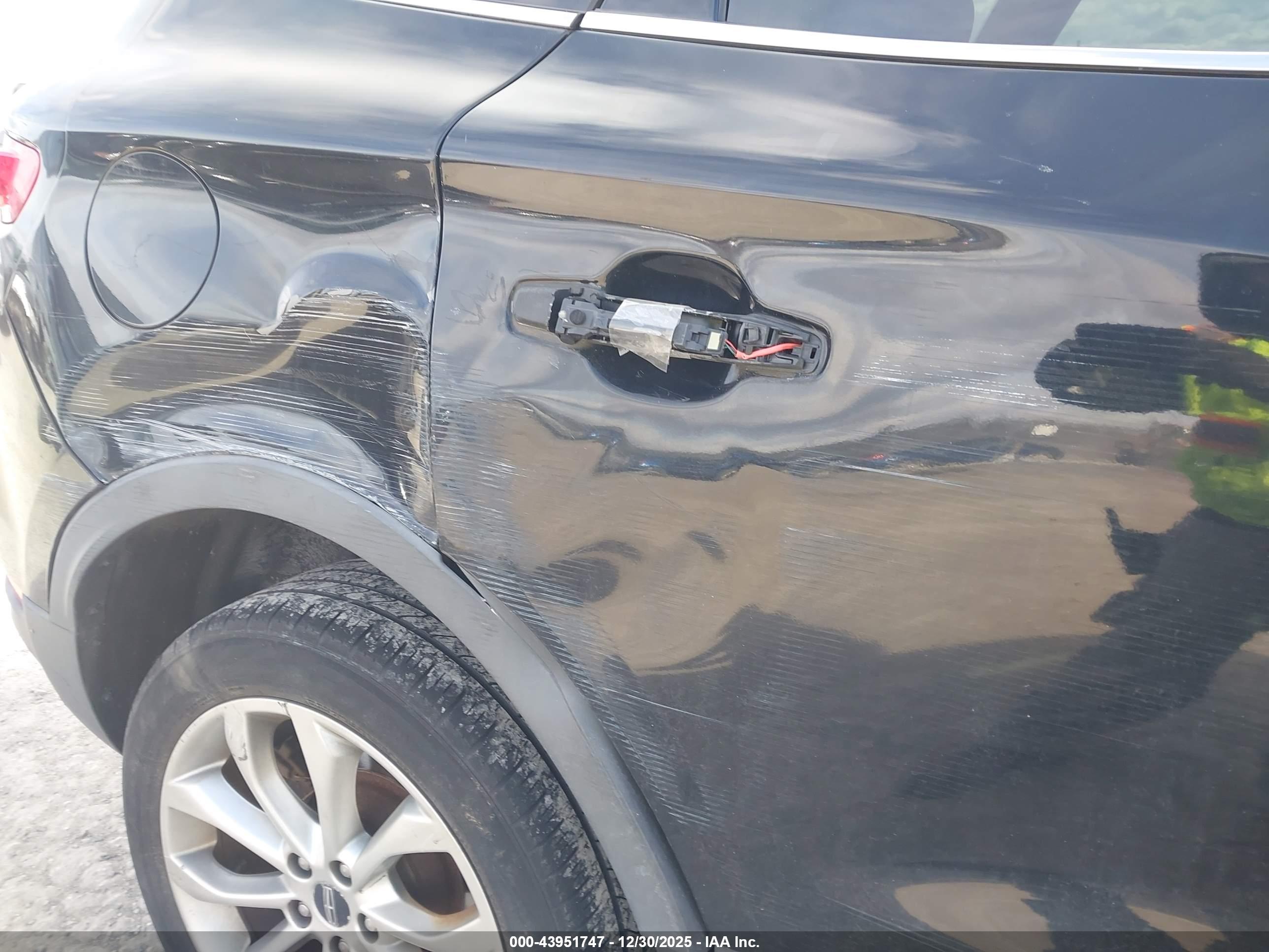 LINCOLN MKC image 6