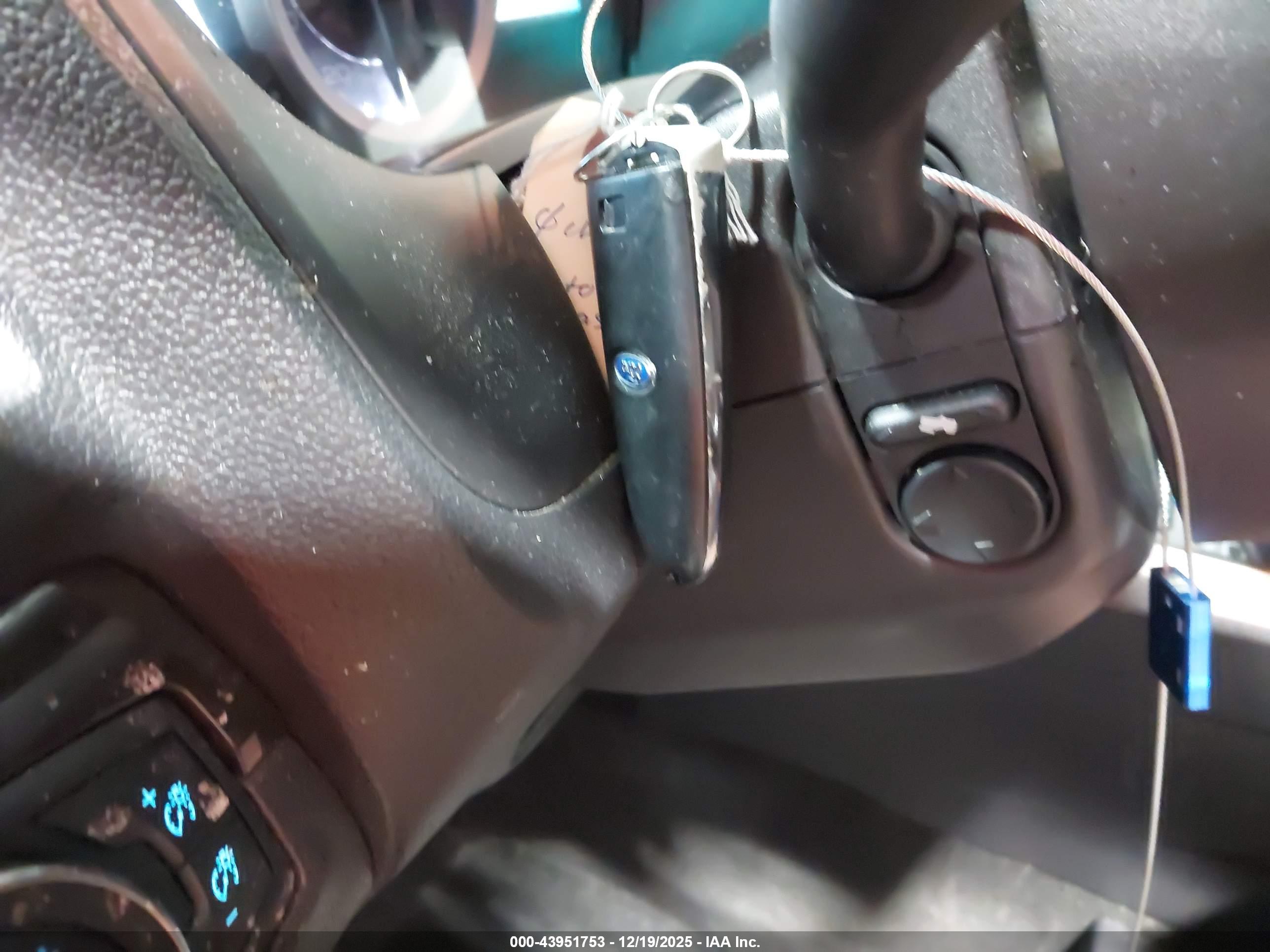 FORD EXPLORER image 11