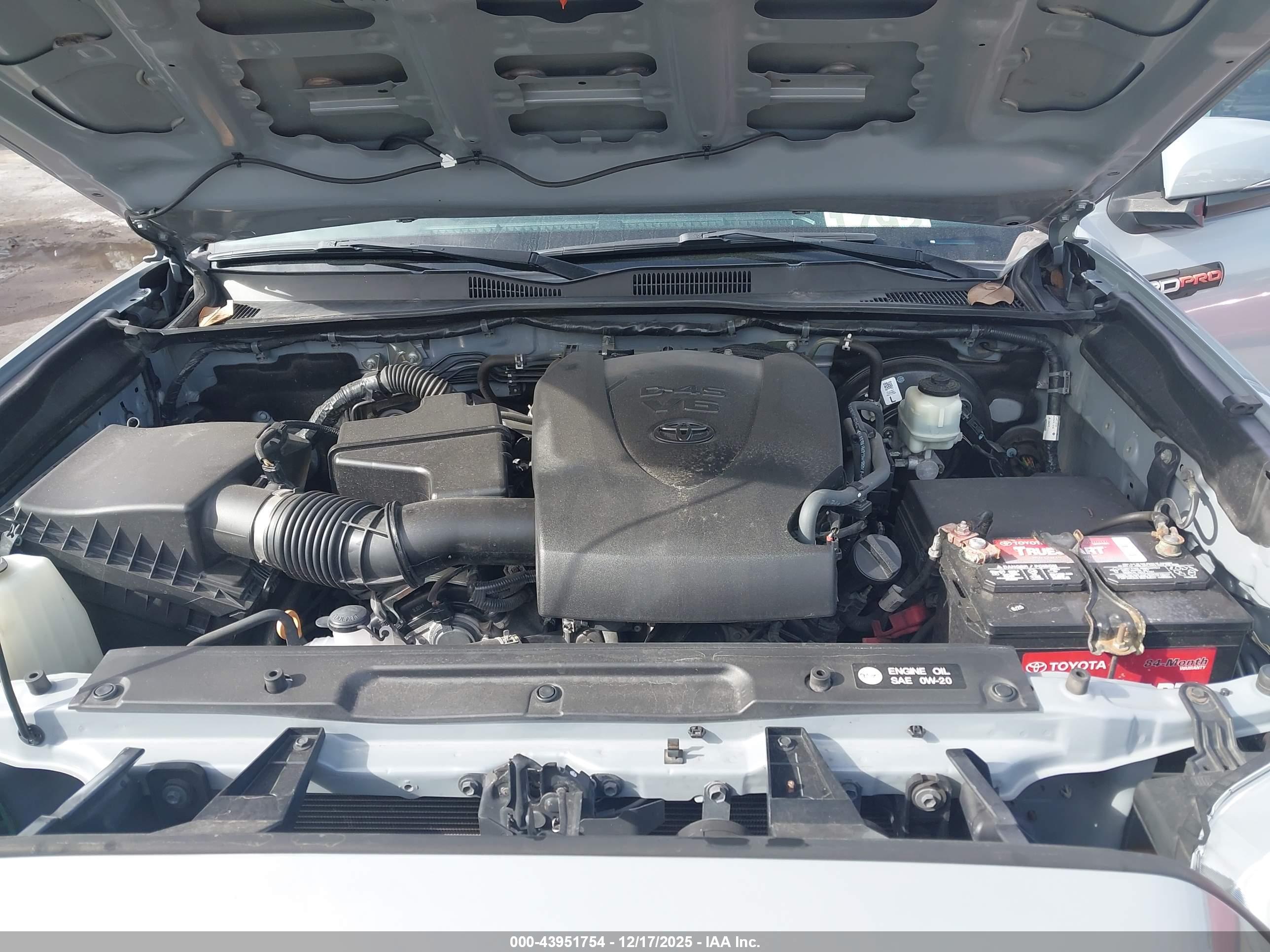 TOYOTA TACOMA image 10