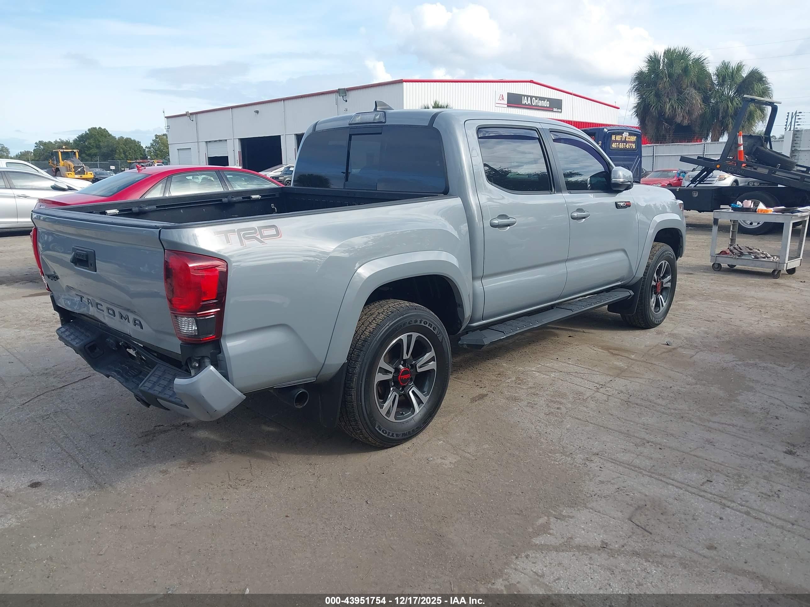 TOYOTA TACOMA image 4