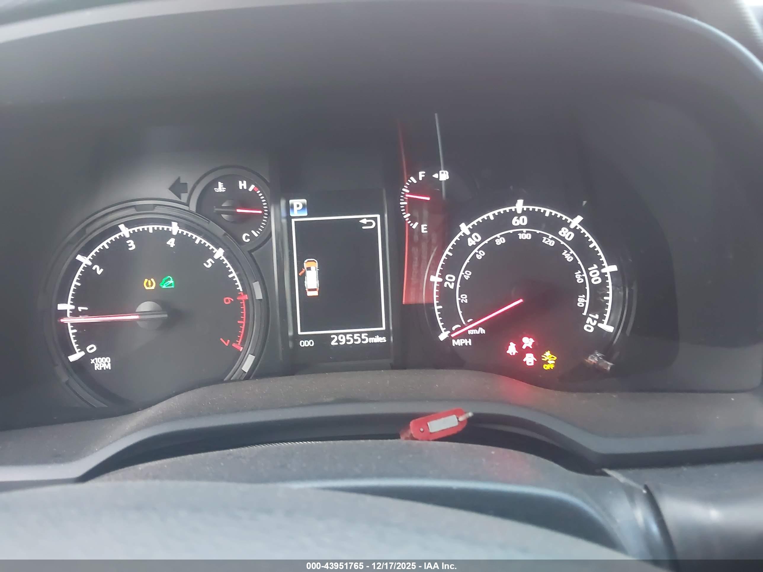 TOYOTA 4RUNNER image 7