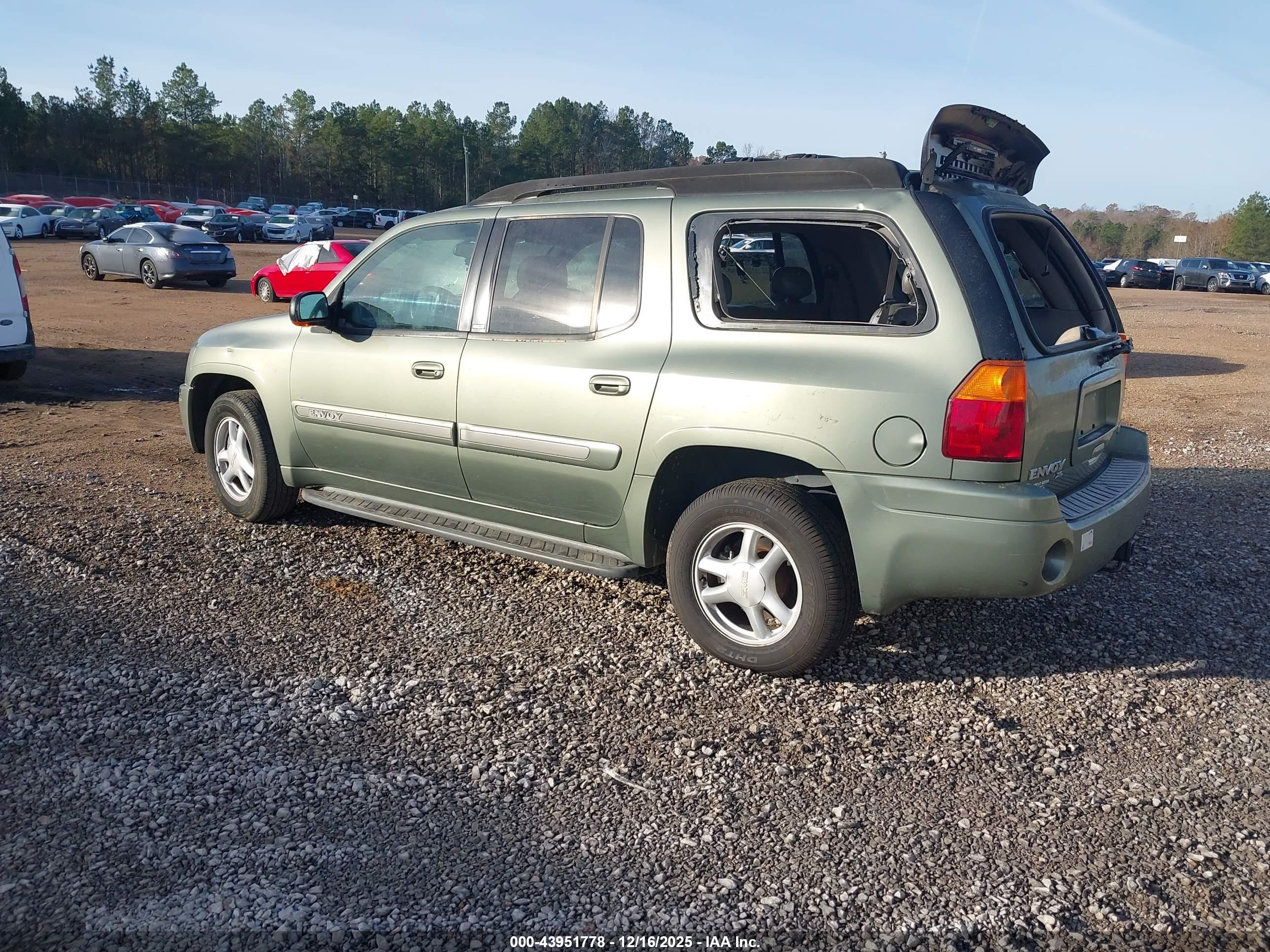 GMC ENVOY image 3