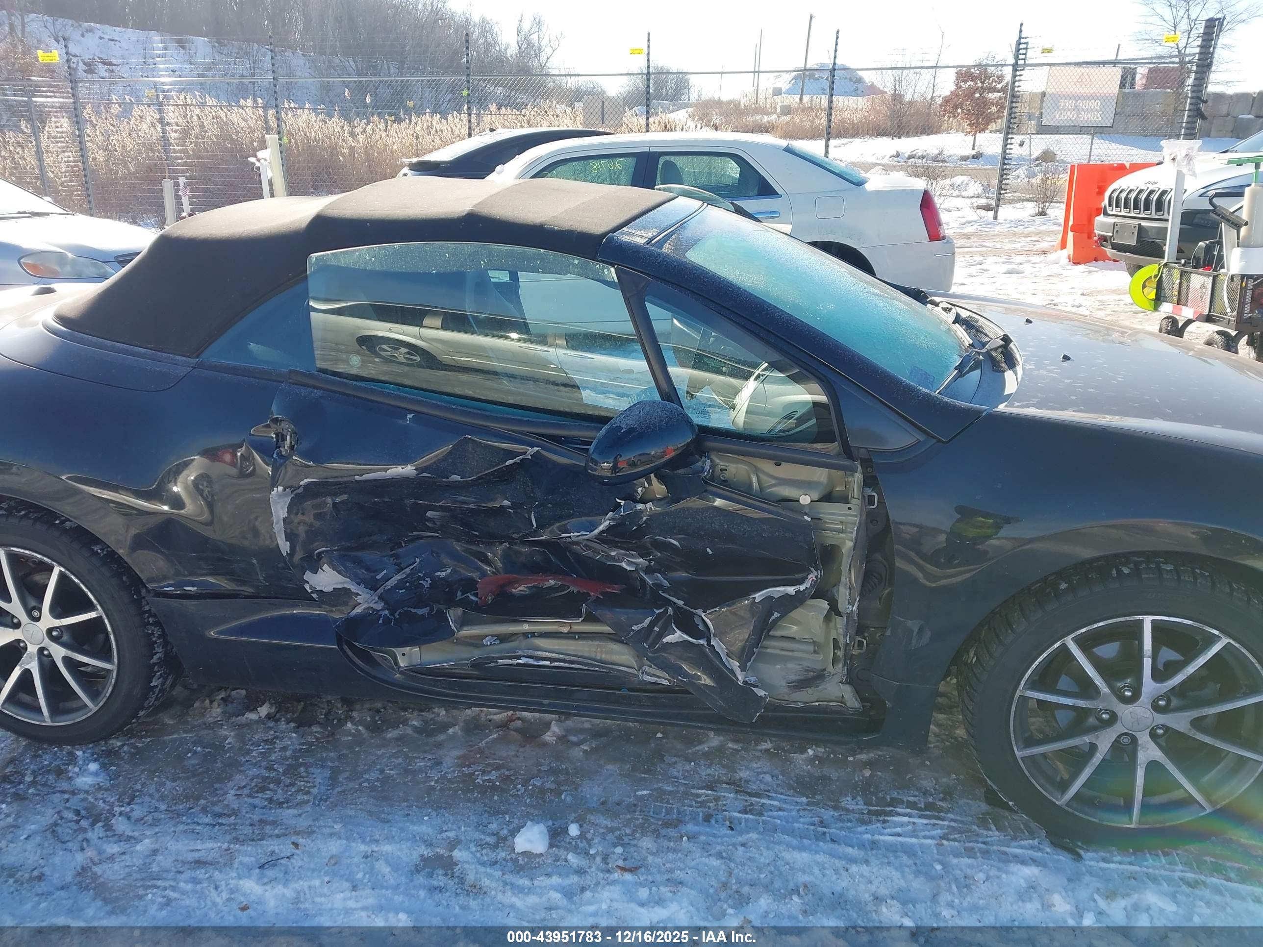 MITSUBISHI ECLIPSE image 6