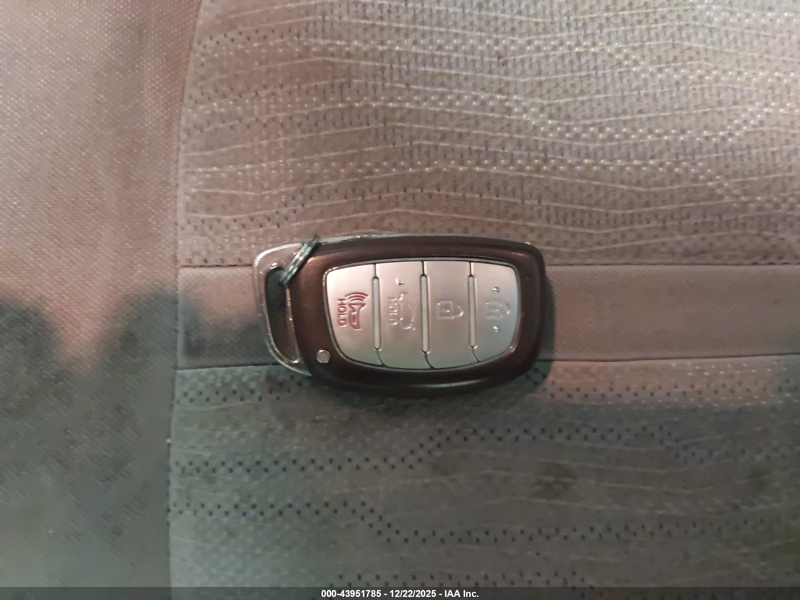 HYUNDAI SONATA image 11