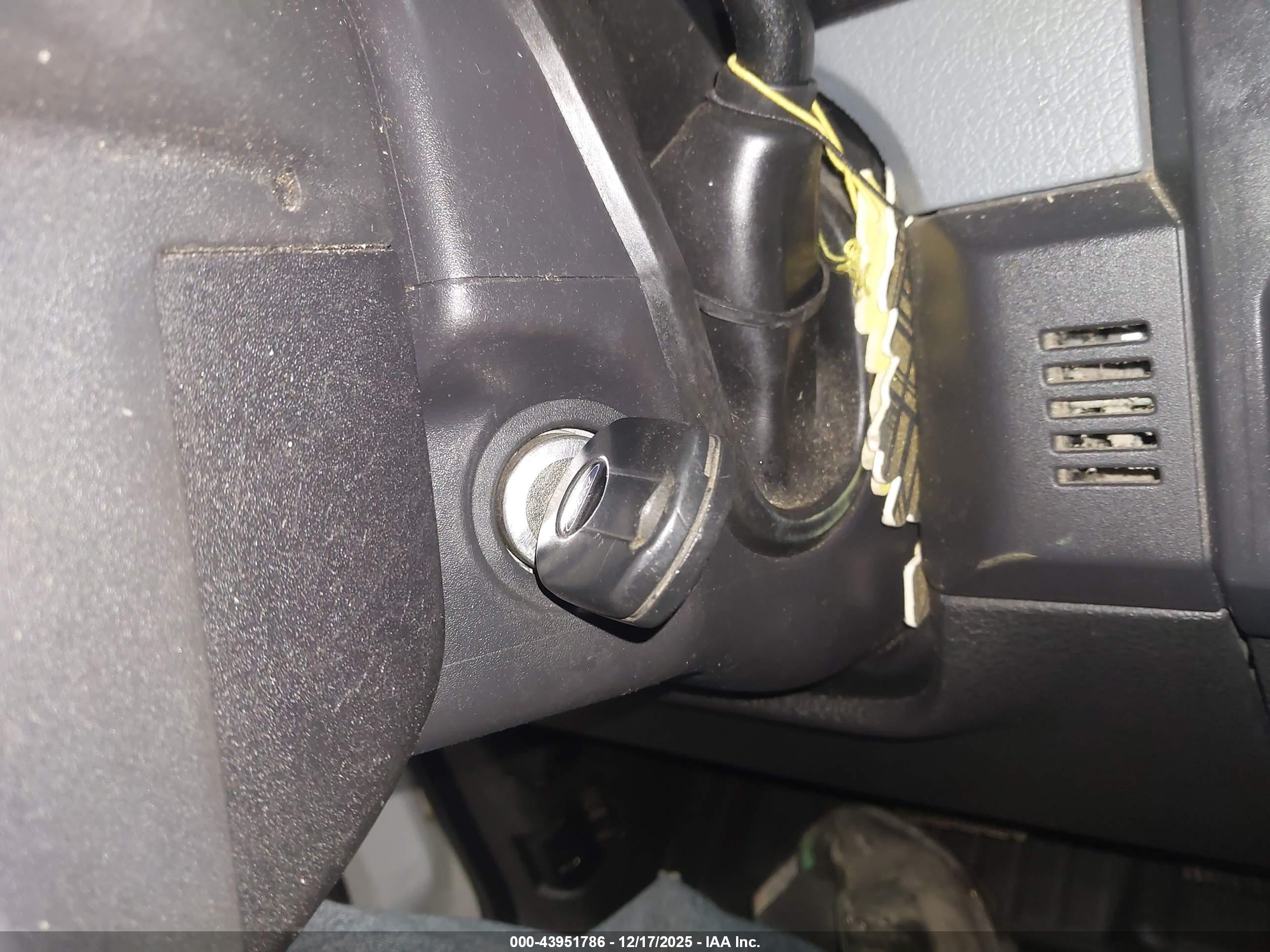 FORD F-150 image 11