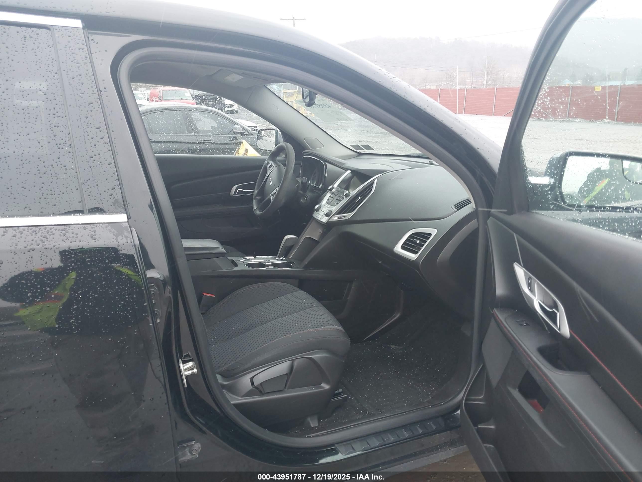 GMC TERRAIN image 5