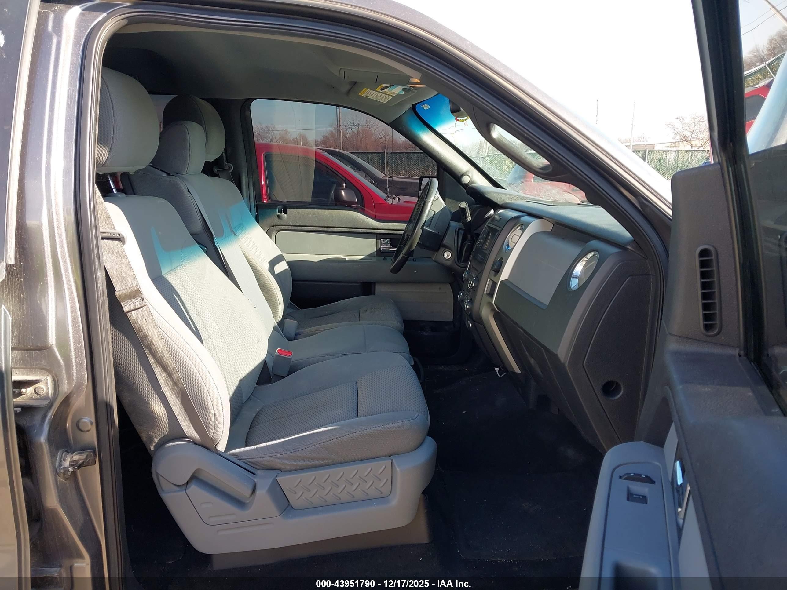 FORD F-150 image 5