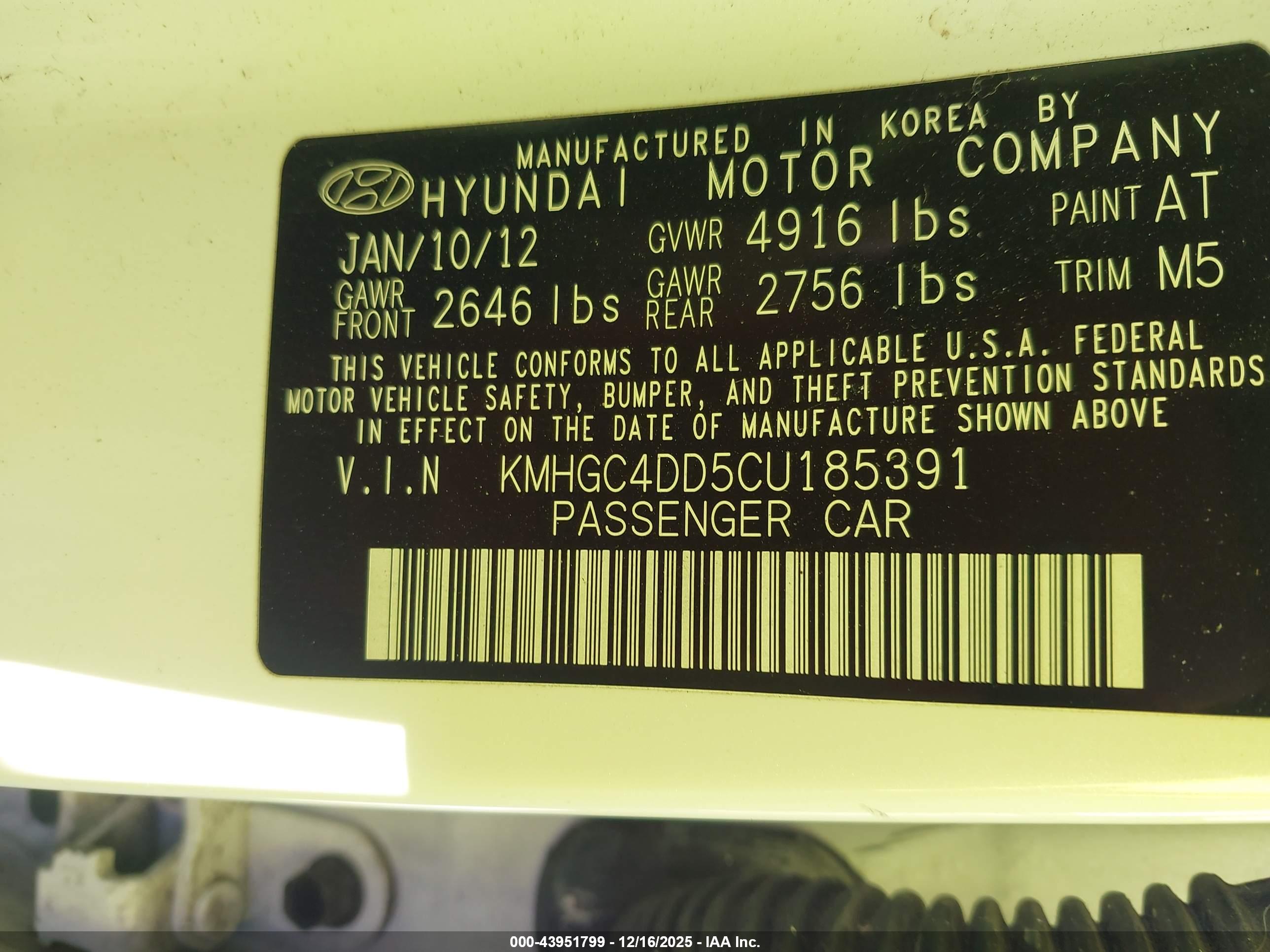 HYUNDAI GENESIS image 9