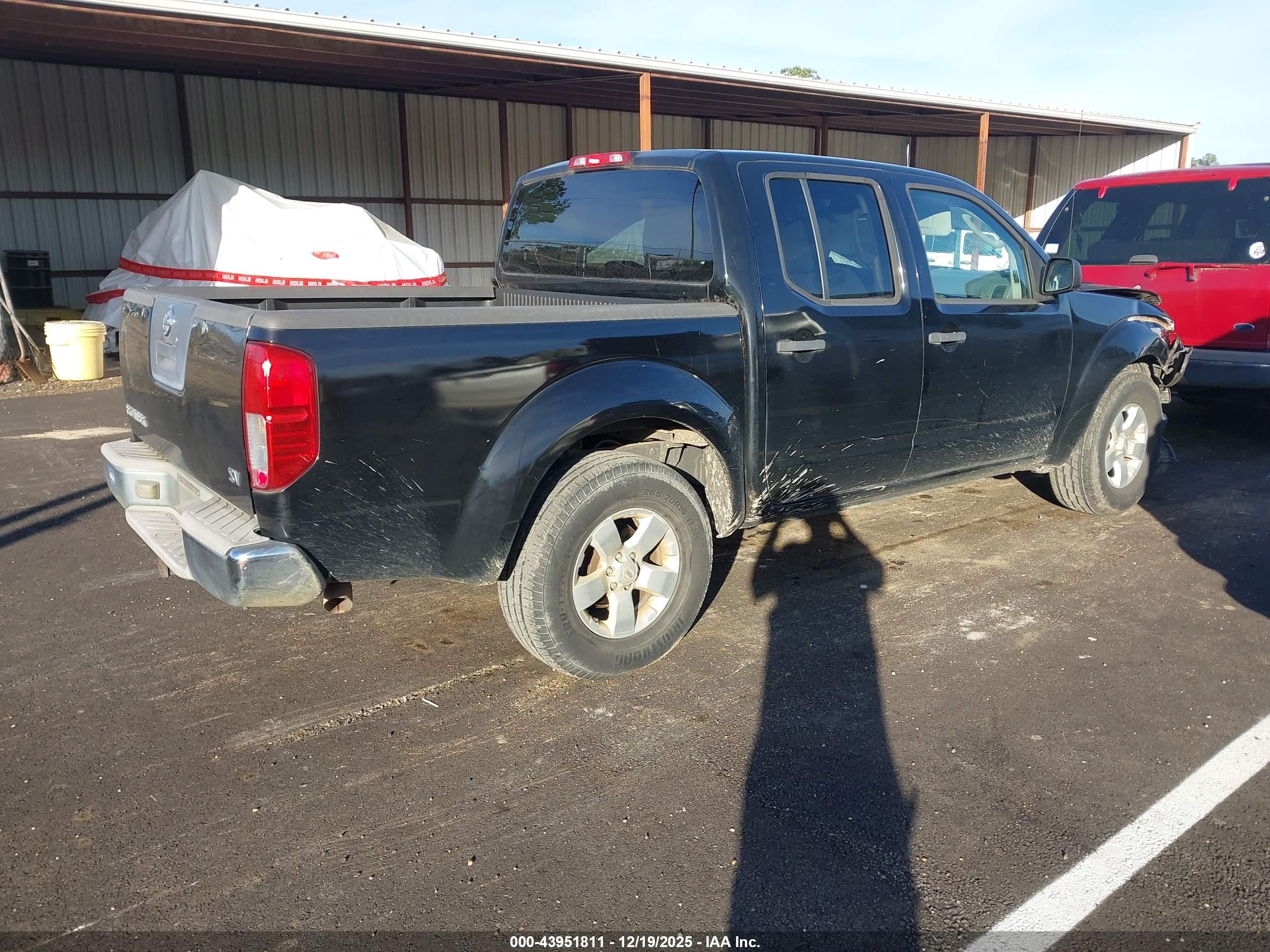 NISSAN FRONTIER image 4