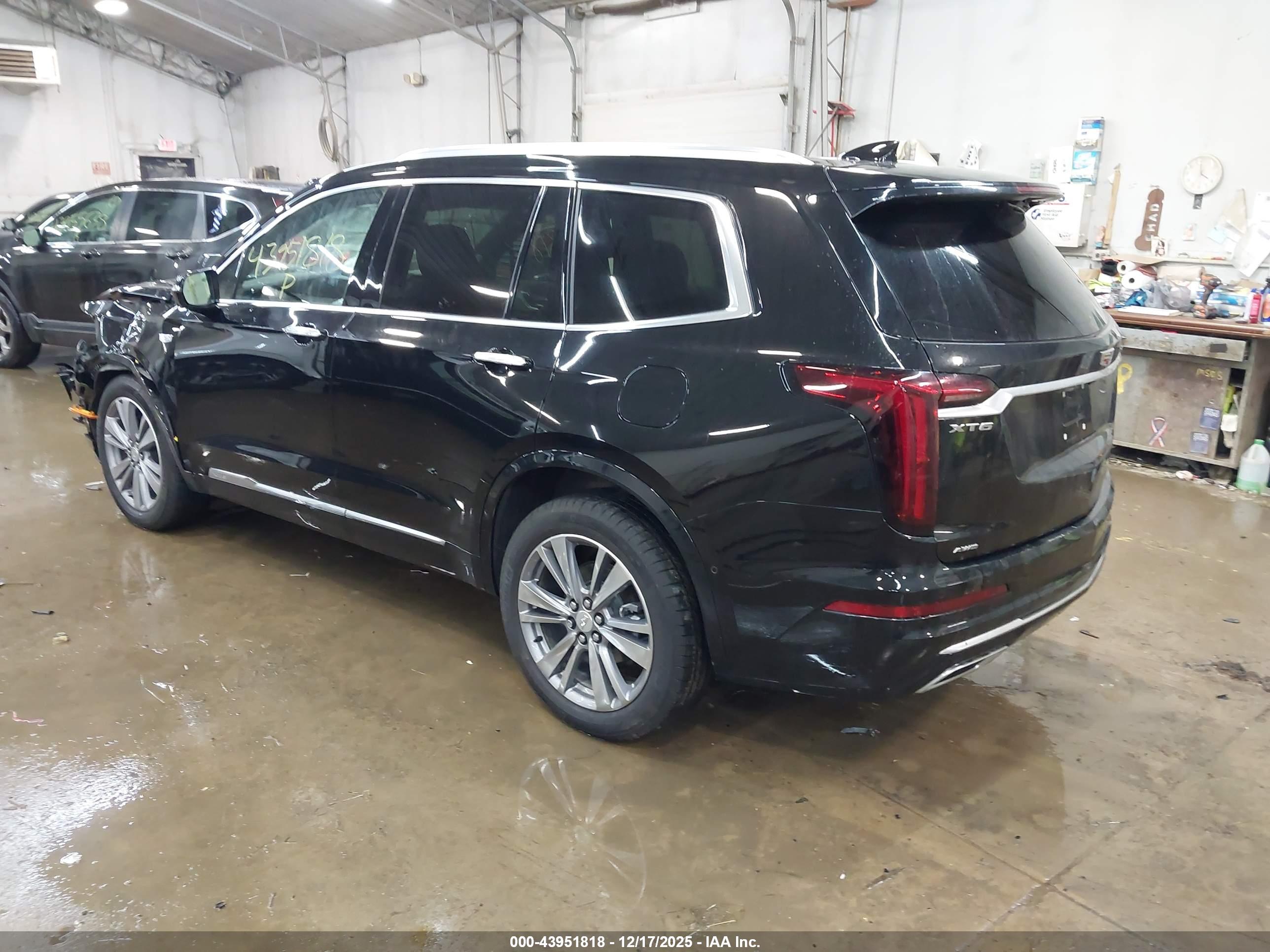 CADILLAC XT6 image 3