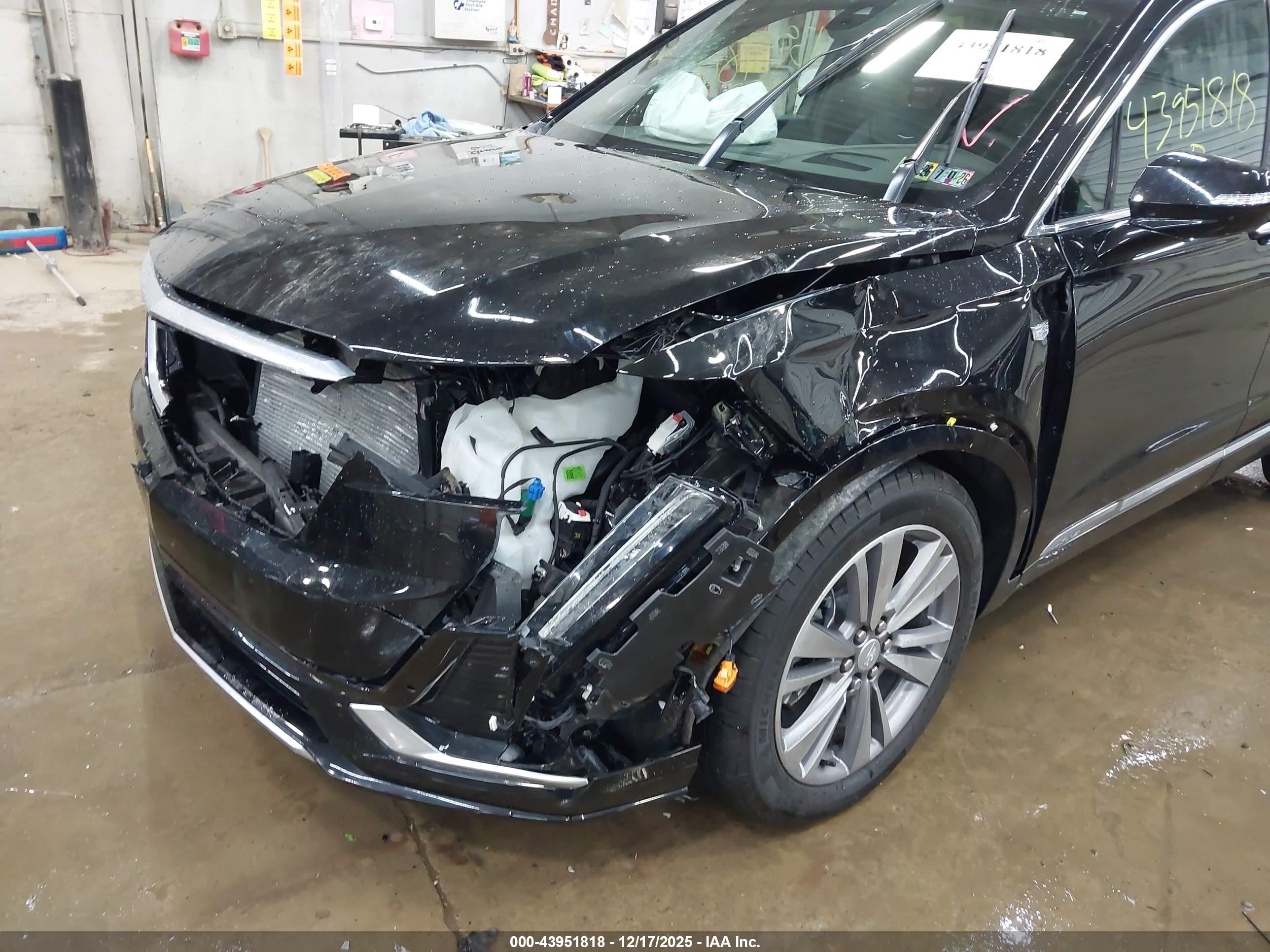 CADILLAC XT6 image 6