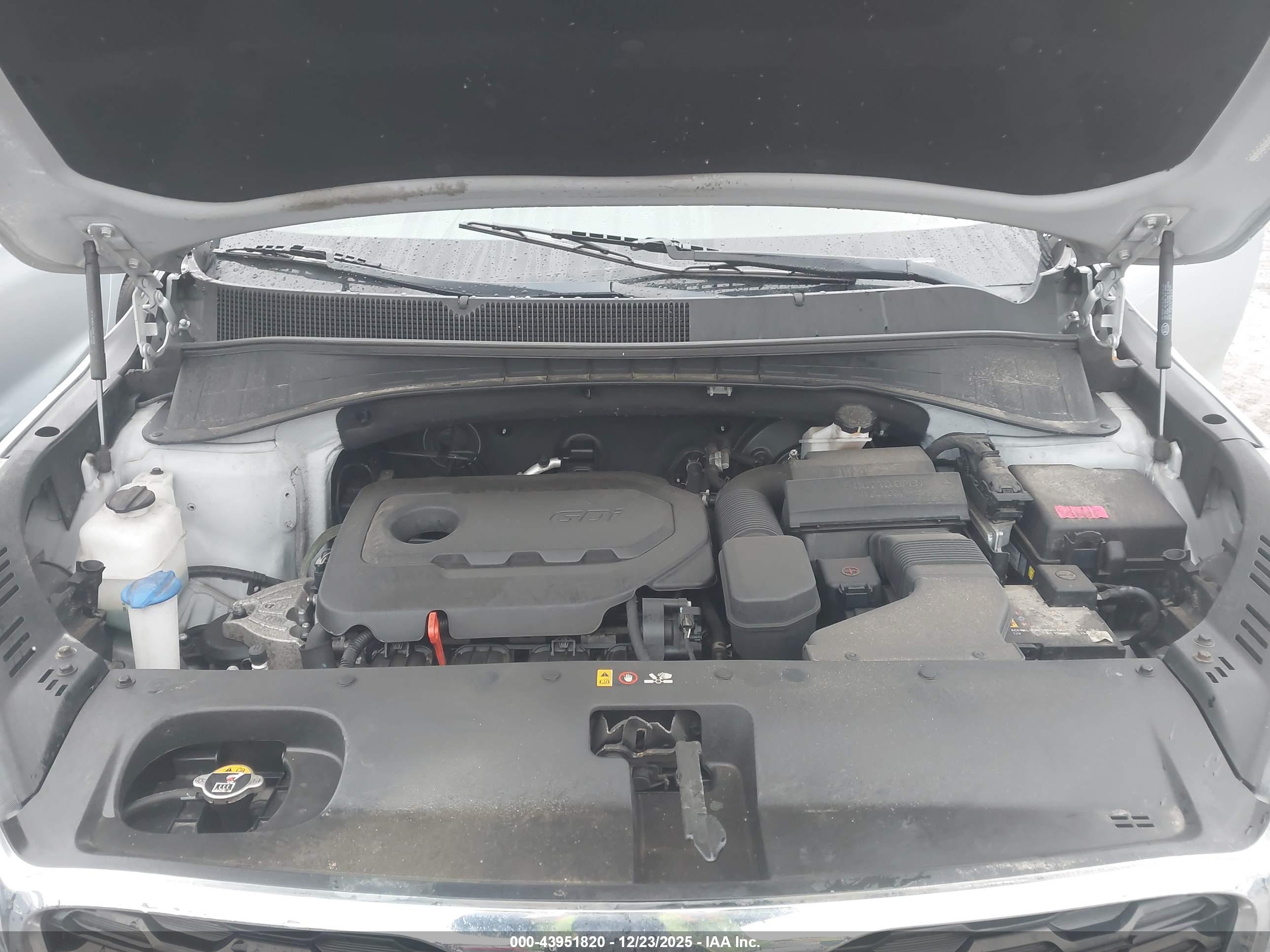 KIA SORENTO image 10